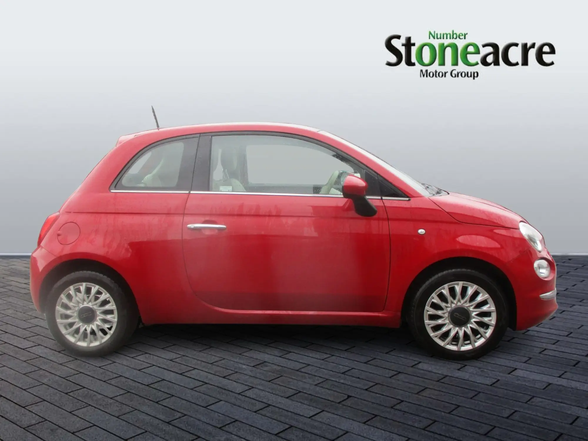 Fiat 500 1.2 Lounge 3dr FX68HOJ Image 2