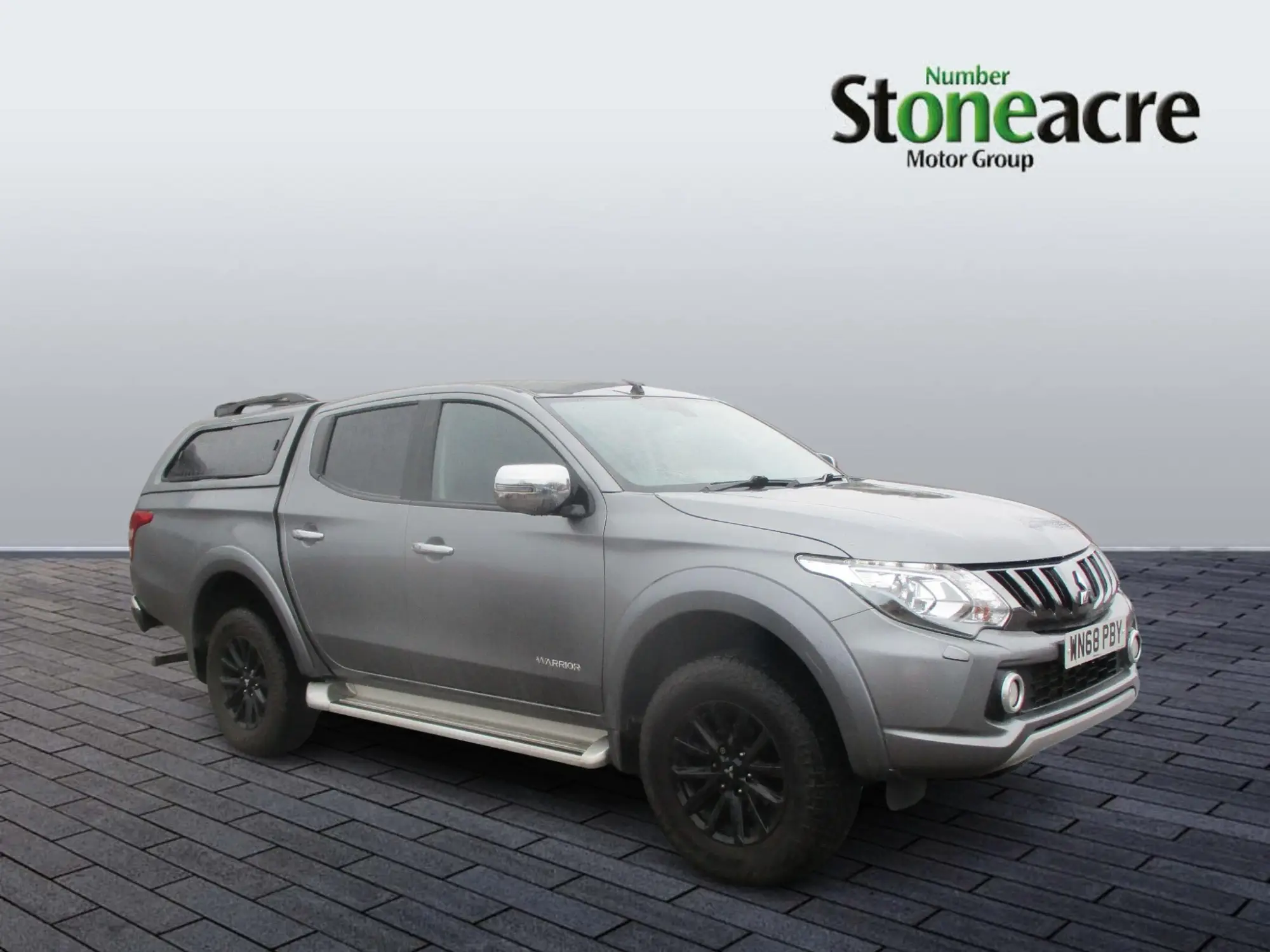 Mitsubishi L200 2.4 DI-D DC Warrior Auto 4WD Euro 6 4dr WN68PBY Image 1