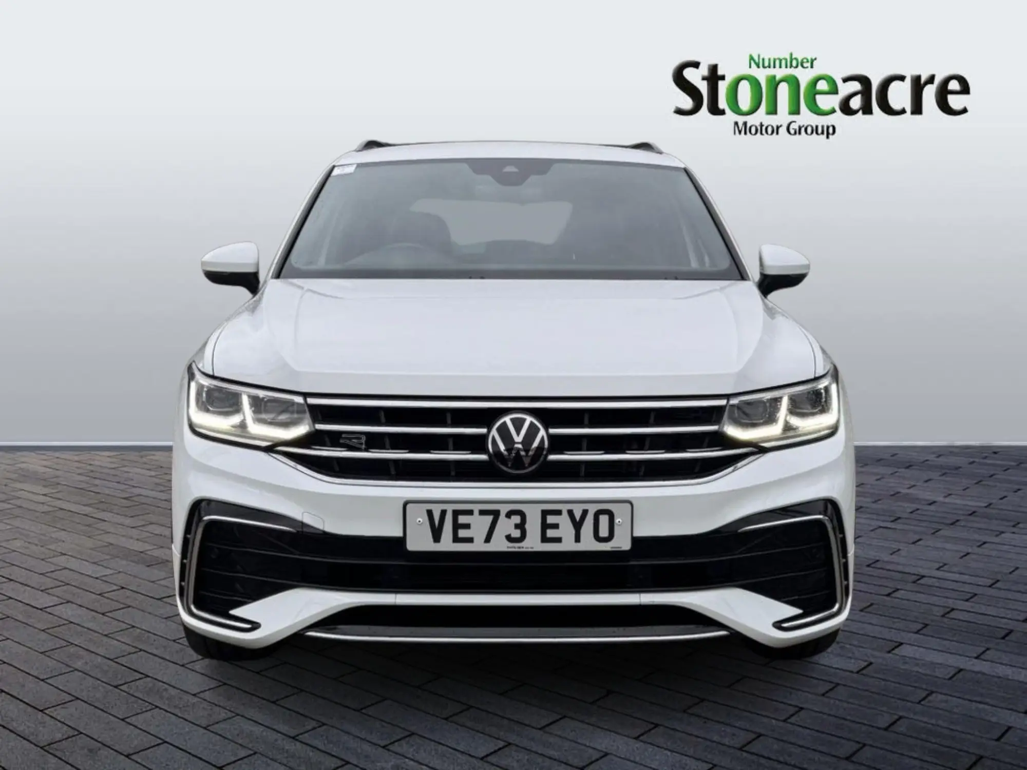 Volkswagen Tiguan 1.5 TSI R-Line Edition DSG Euro 6 (s/s) 5dr VE73EYO Image 2