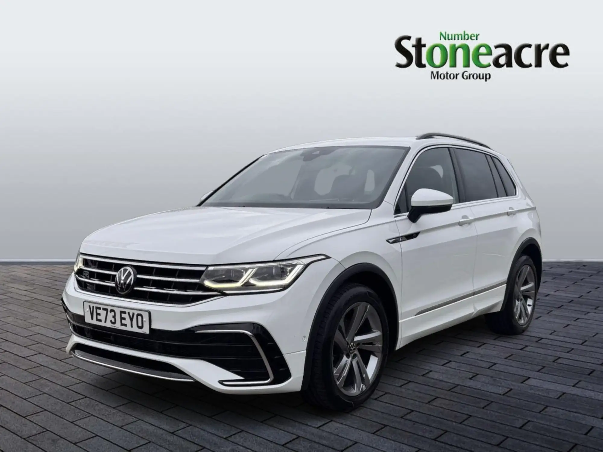 Volkswagen Tiguan 1.5 TSI R-Line Edition DSG Euro 6 (s/s) 5dr VE73EYO Image 3