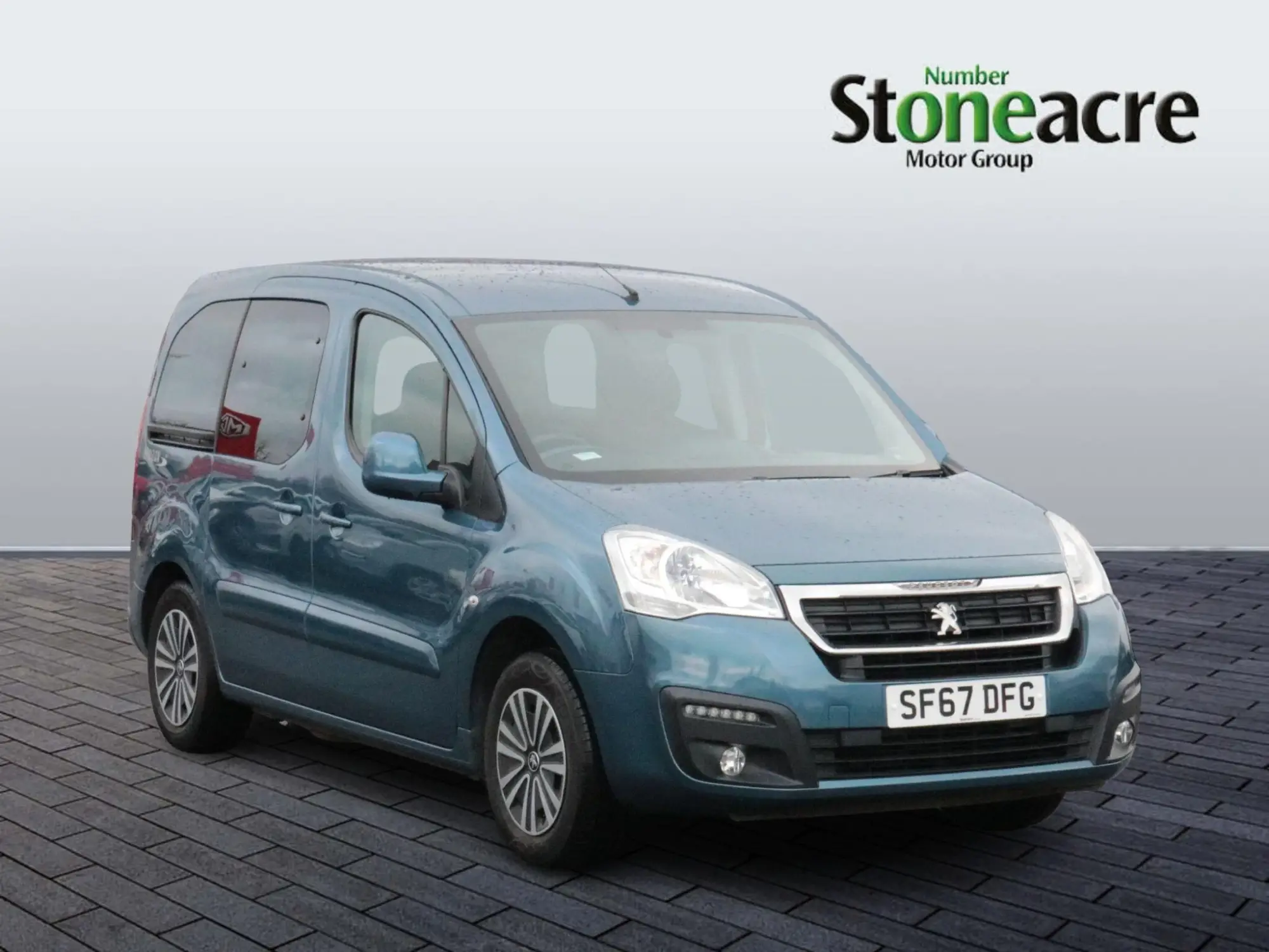 Peugeot Partner Tepee 1.6 BlueHDi 100 Allure 5dr ETG SF67DFG Image 1