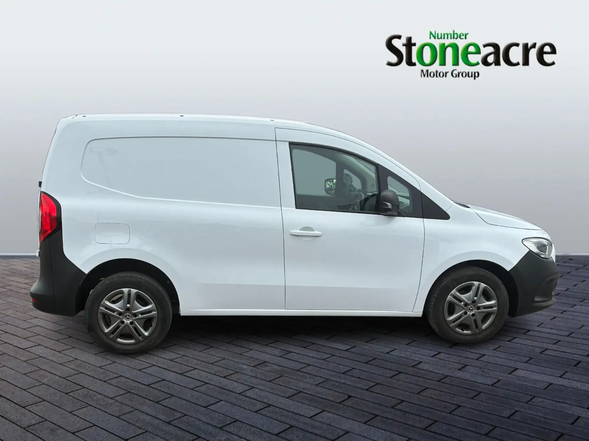 Mercedes-Benz Citan 1.5 110 CDI Progressive L1 Euro 6 (s/s) 5dr KT23LLP Image 2