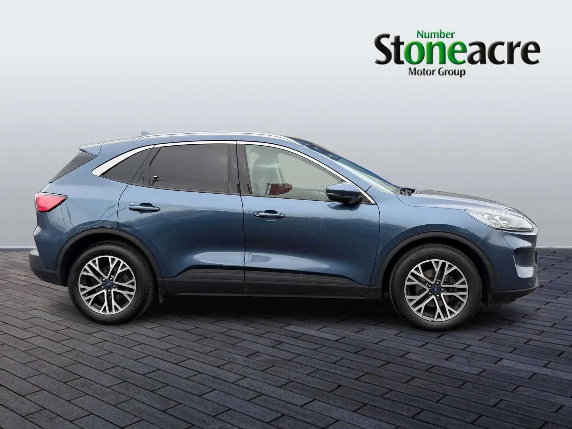 Ford Kuga 2.0 EcoBlue MHEV Titanium Edition Euro 6 (s/s) 5dr LY70LLG Image 2