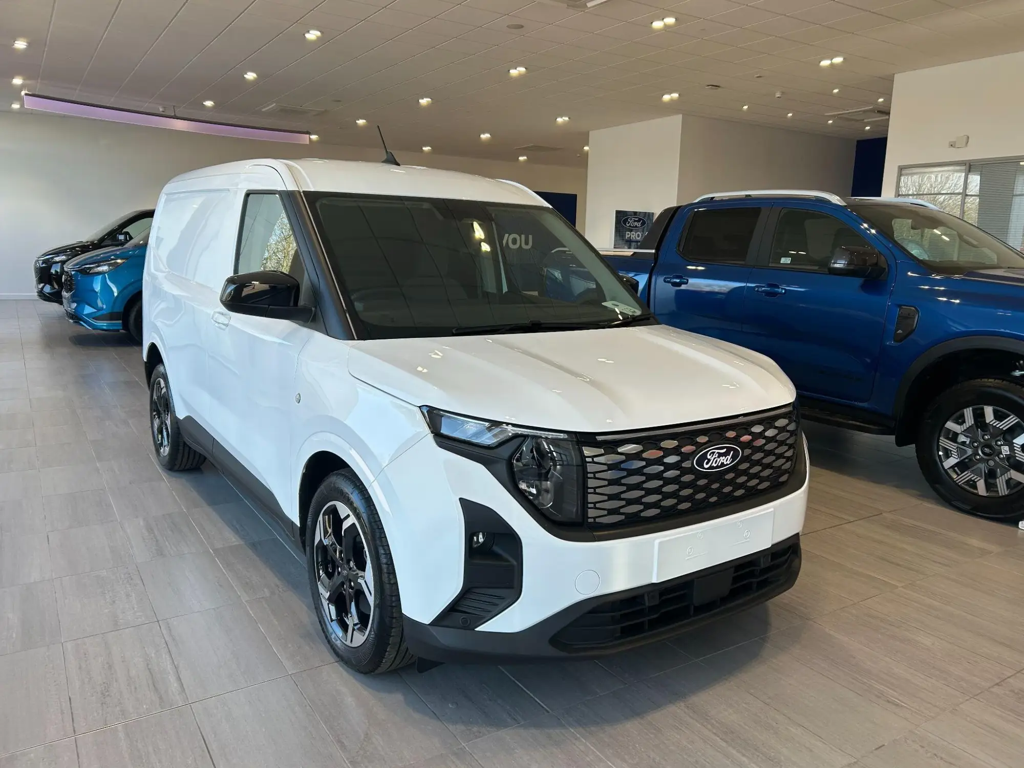 Ford E-Transit Courier 43kWh Limited Auto SWB 5dr Image 1