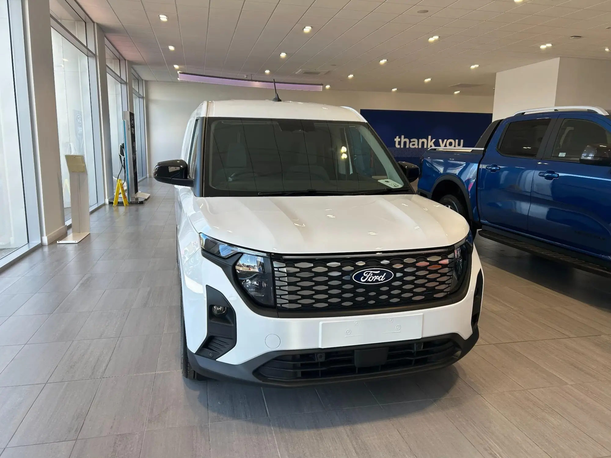 Ford E-Transit Courier 43kWh Limited Auto SWB 5dr Image 2