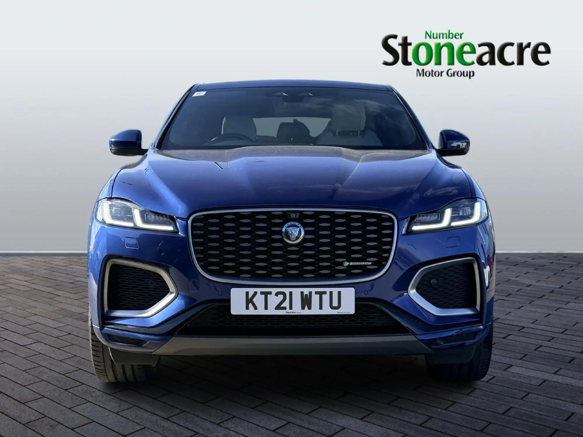 Jaguar F-Pace 2.0 P250i R-Dynamic HSE Auto AWD Euro 6 (s/s) 5dr KT21WTU Image 2