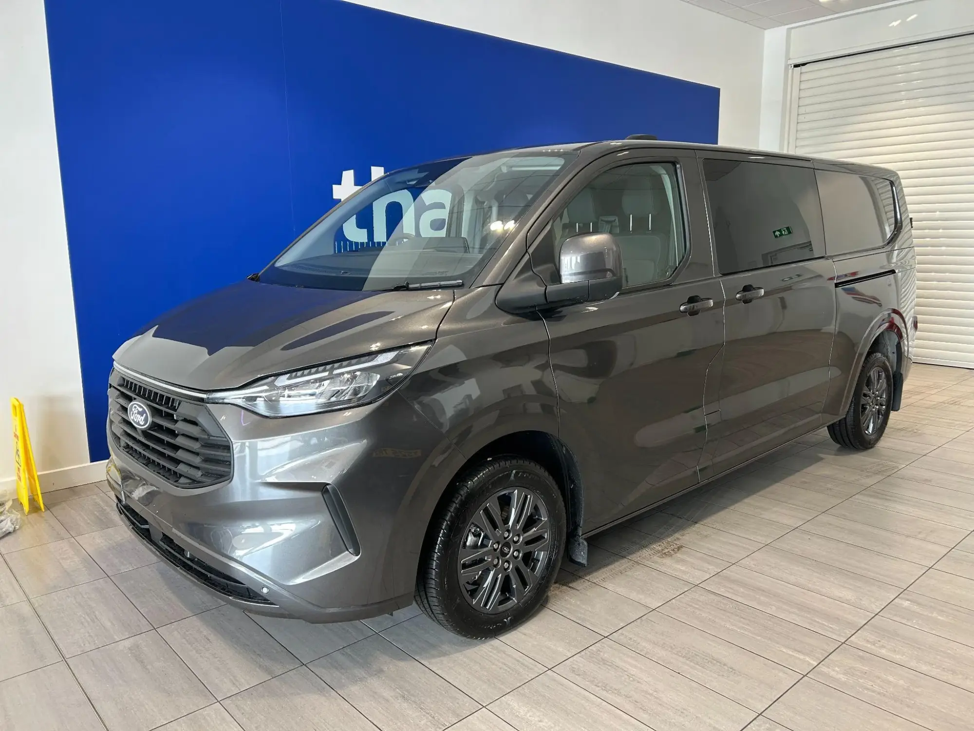 Ford Transit Custom Image 2