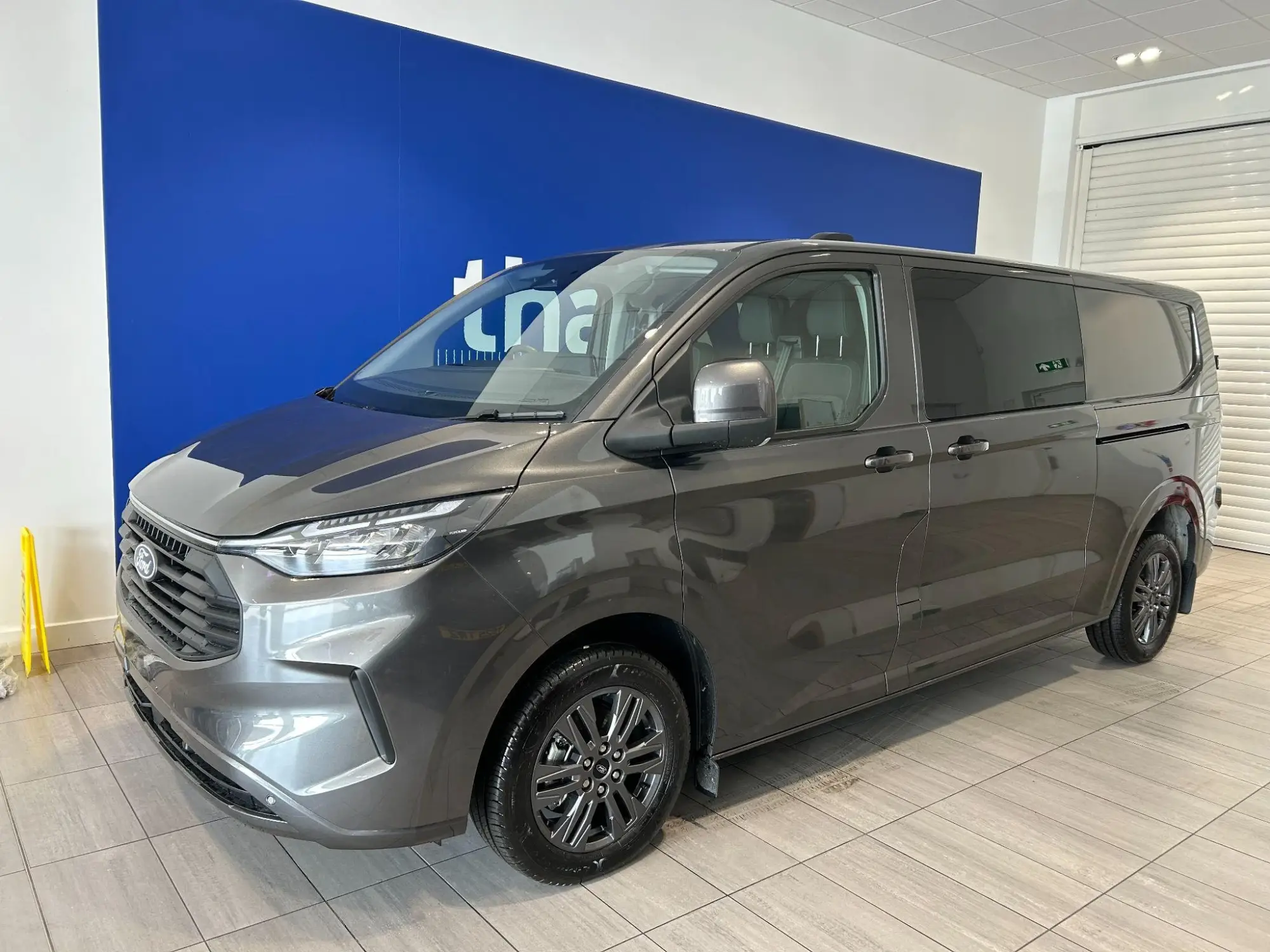 Ford Transit Custom Image 3