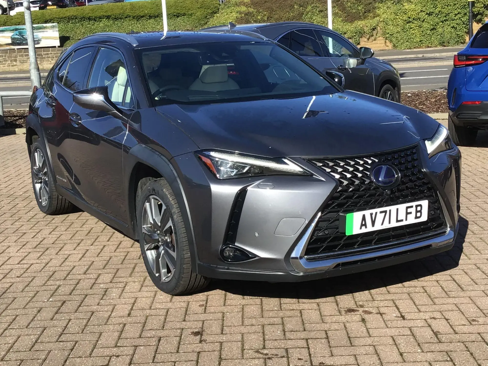 Lexus UX 300e 54.3kWh Takumi Auto 5dr AV71LFB Image 1
