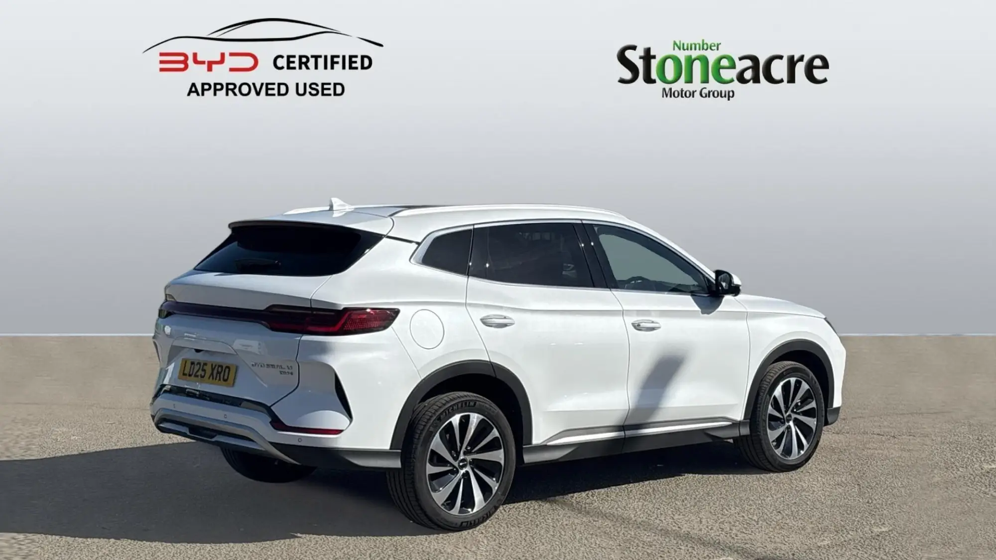 BYD Seal U 1.5 DM-i 26.6kWh Comfort CVT Auto Euro 6 (s/s) 5dr LD25XRO Image 2