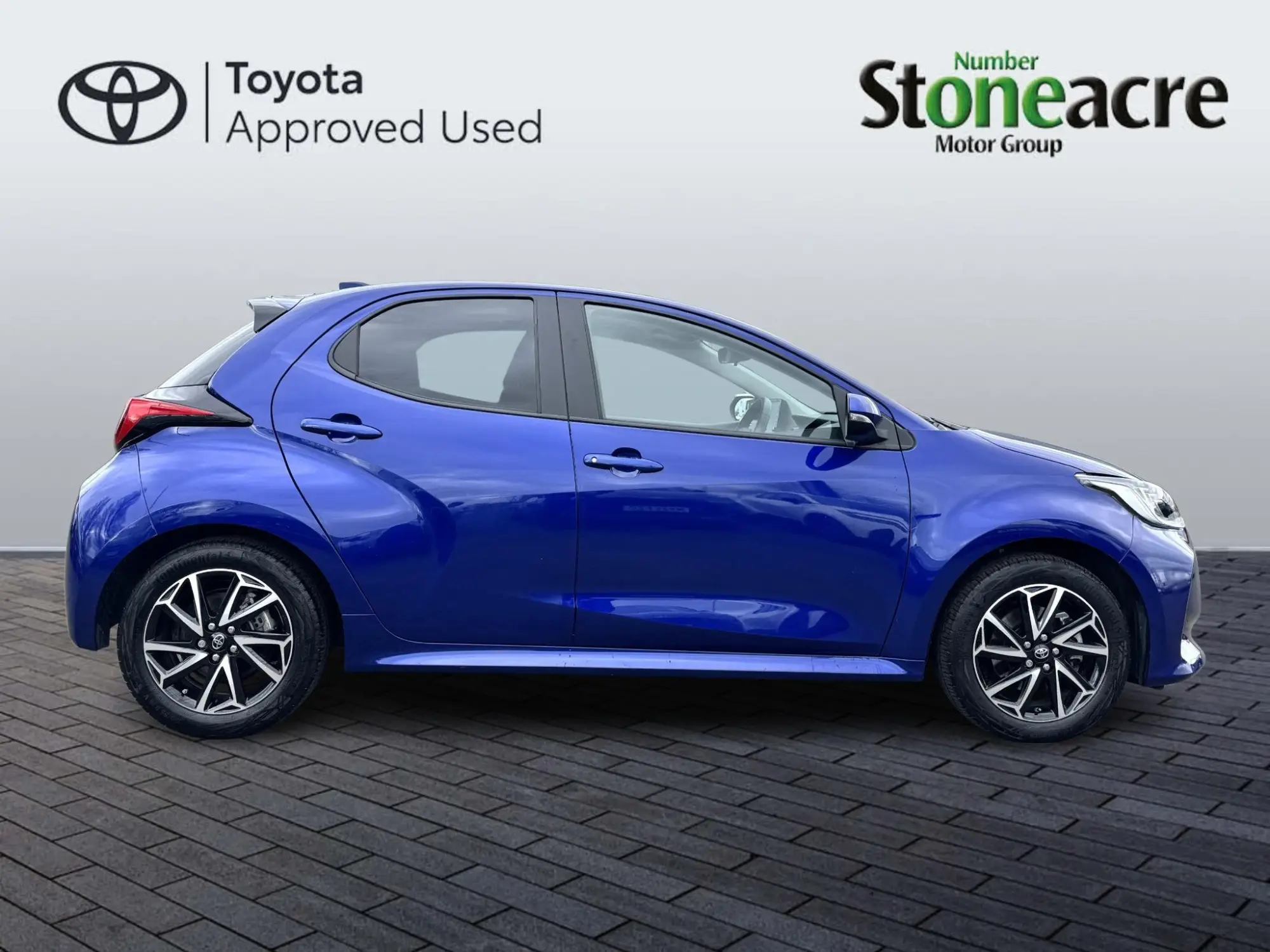 Toyota Yaris Image 2