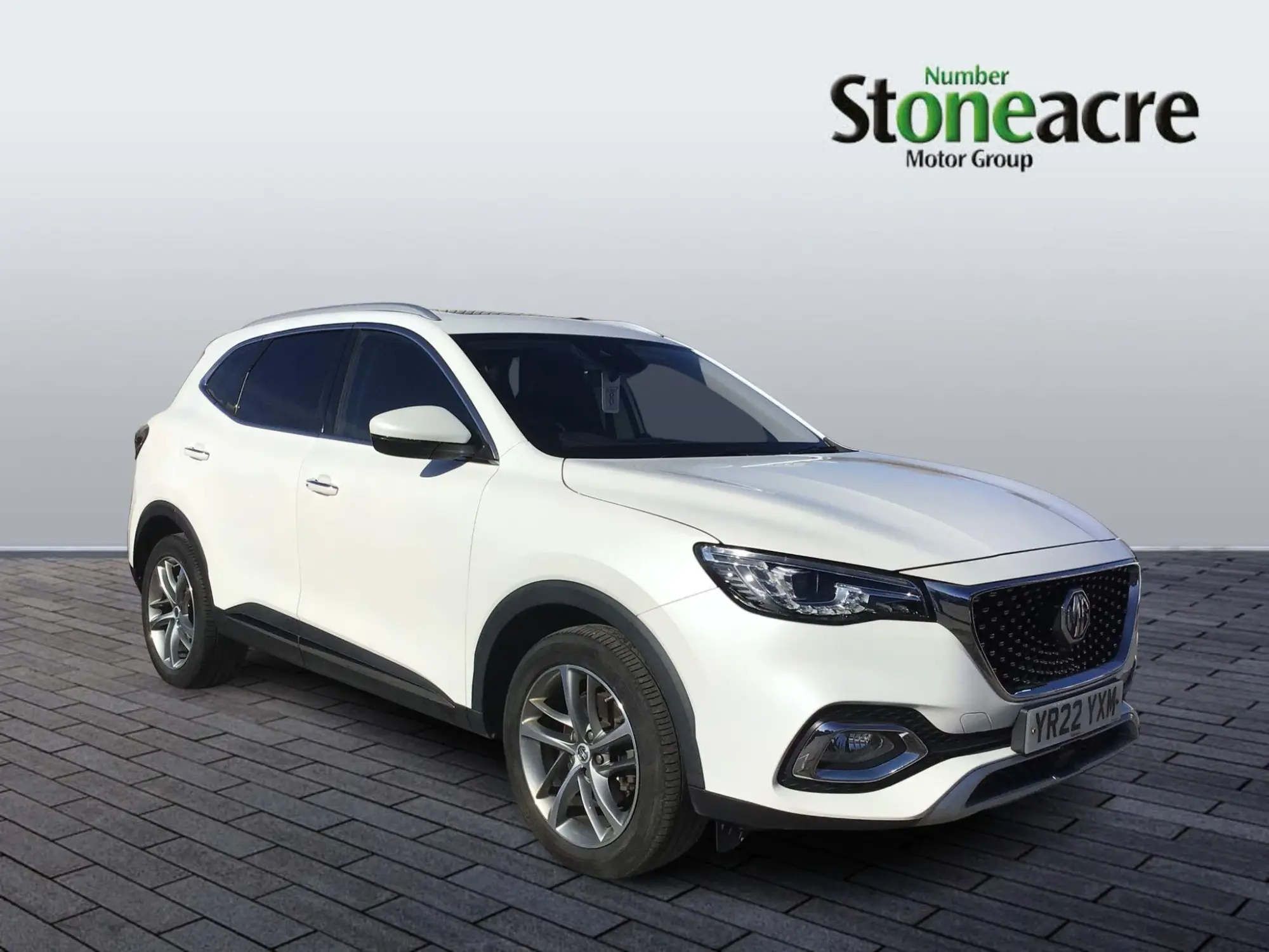 MG HS 1.5 T-GDI Exclusive SUV 5dr Petrol DCT Euro 6 (s/s) (162 ps) YR22YXM Image 1