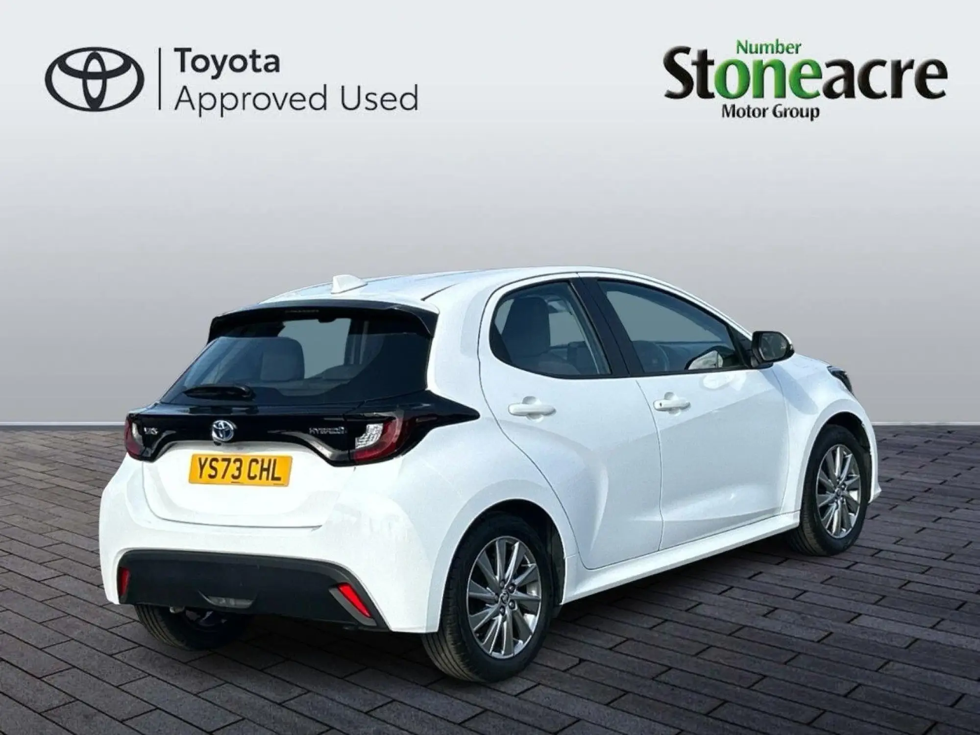Toyota Yaris 1.5 Hybrid Icon 5dr CVT YS73CHL Image 3