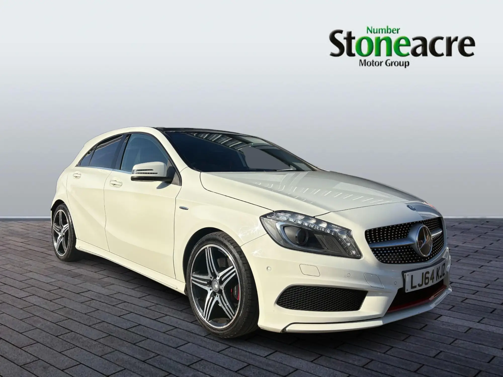 Mercedes-Benz A-Class 2.0 A250 Engineered by AMG 7G-DCT 4MATIC Euro 6 (s/s) 5dr LJ64KJZ Image 1