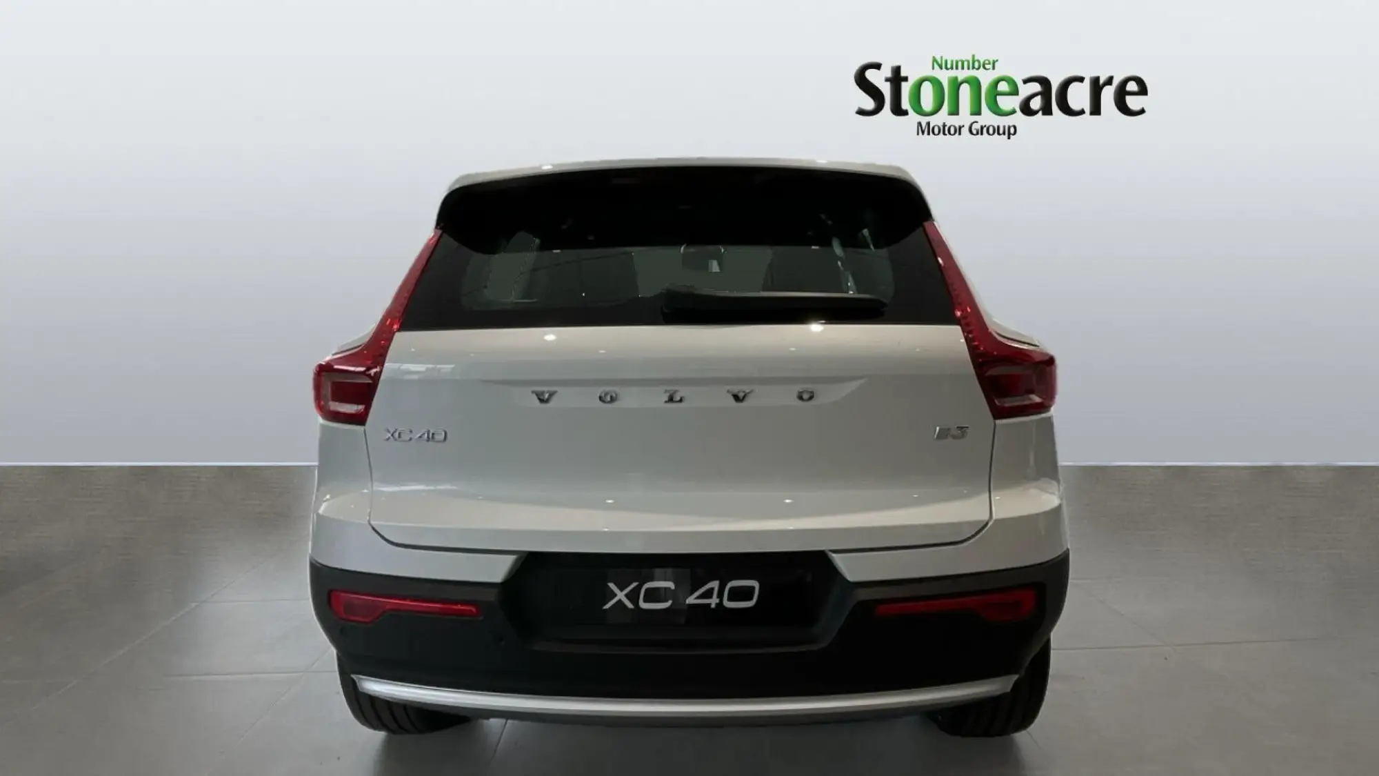 Volvo XC40 Core B3 (163 hp) Auto YB25BAU Image 3