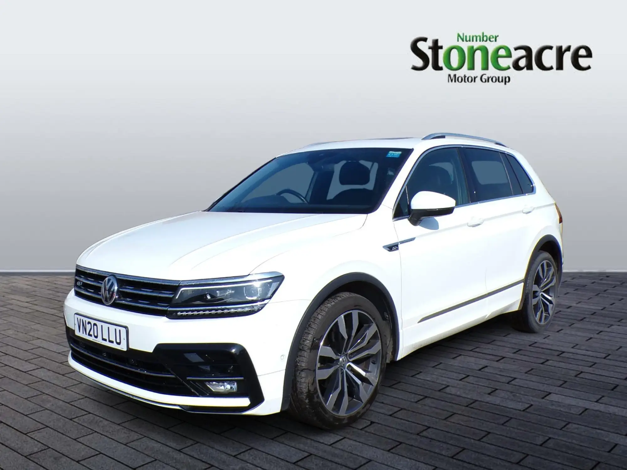 Volkswagen Tiguan 1.5 TSI EVO R-Line Tech DSG Euro 6 (s/s) 5dr VN20LLU Image 3