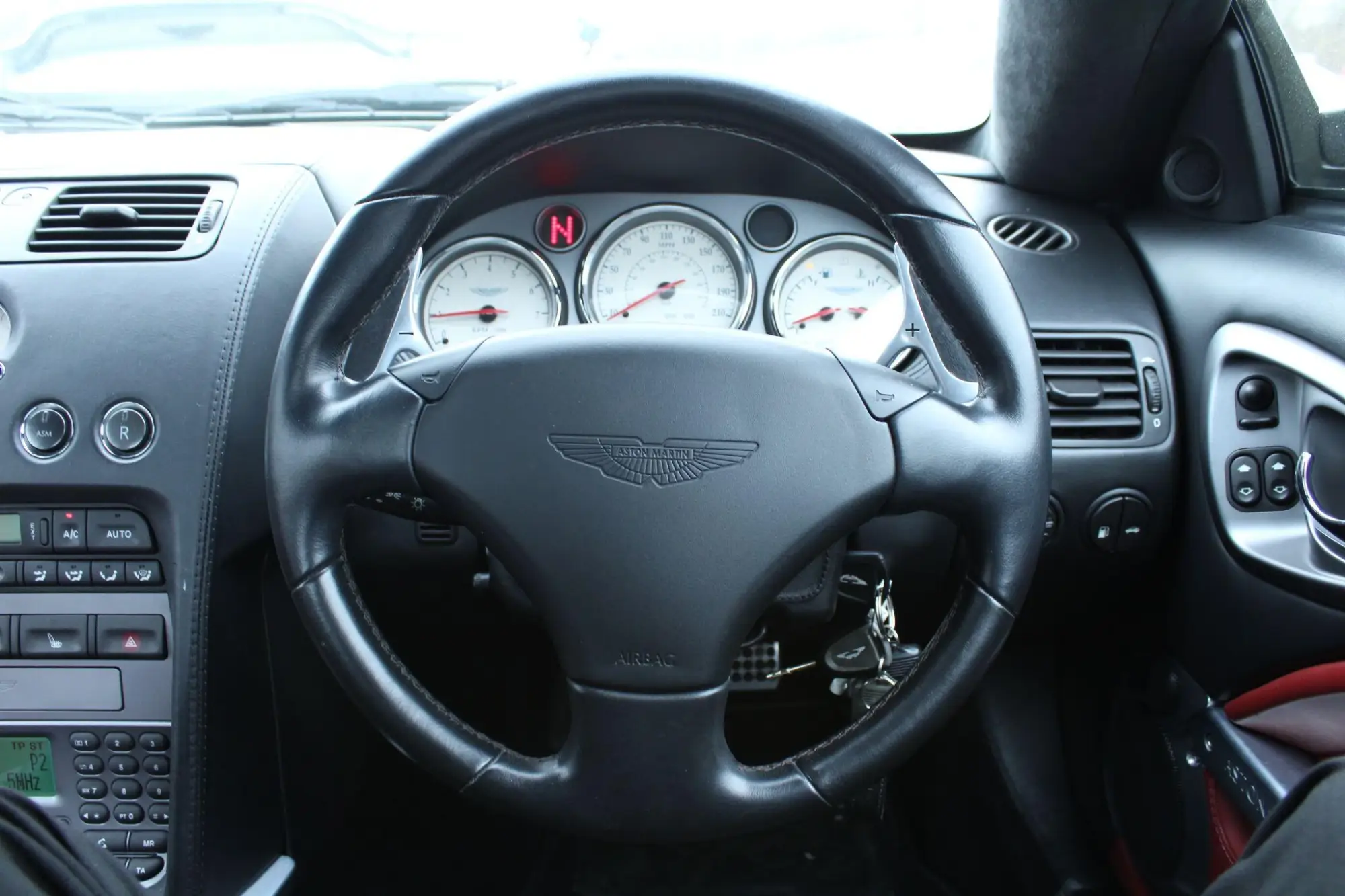 Aston Martin Vanquish Image 31 Aston Martin Vanquish Image 31