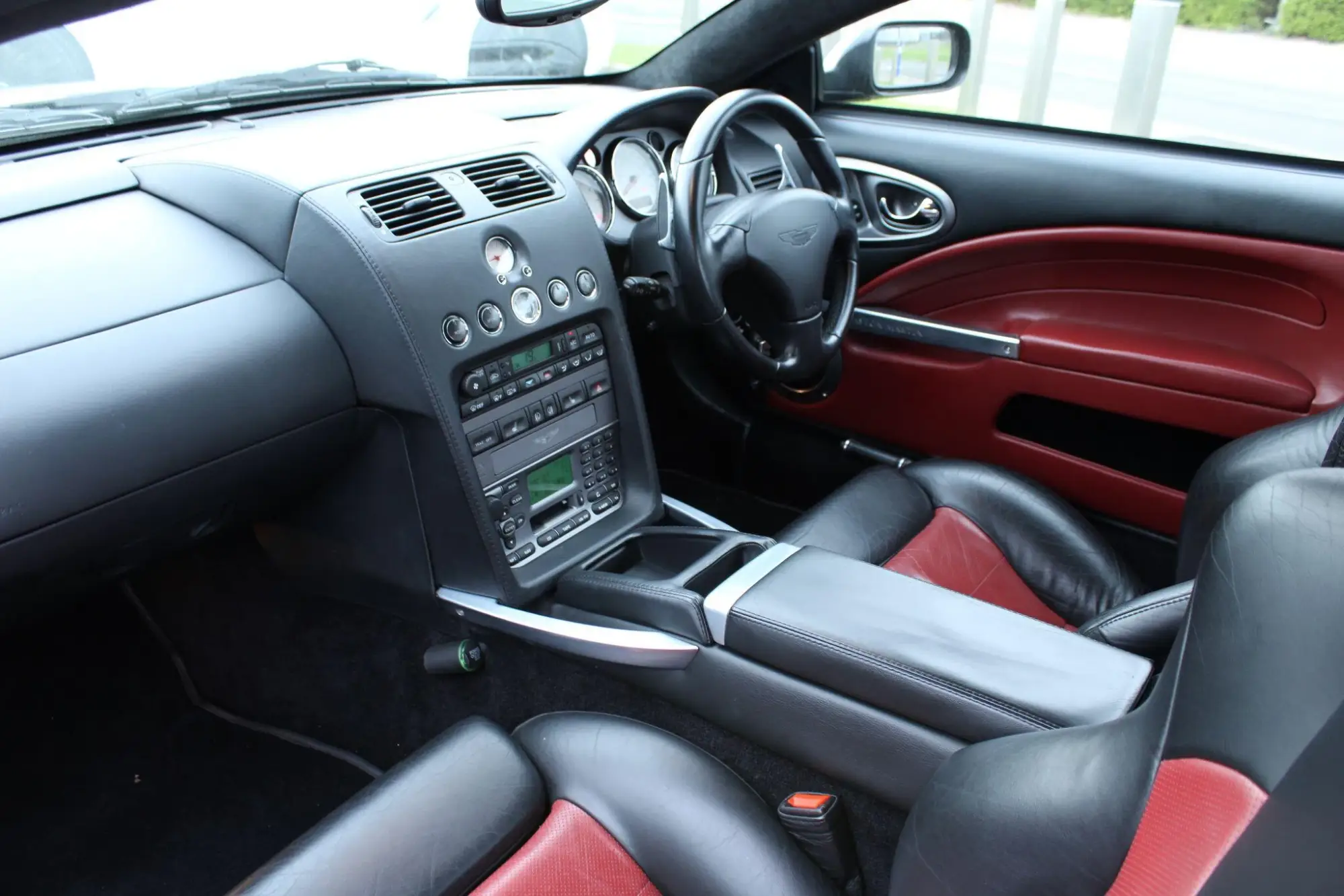 Aston Martin Vanquish Image 11 Aston Martin Vanquish Image 11