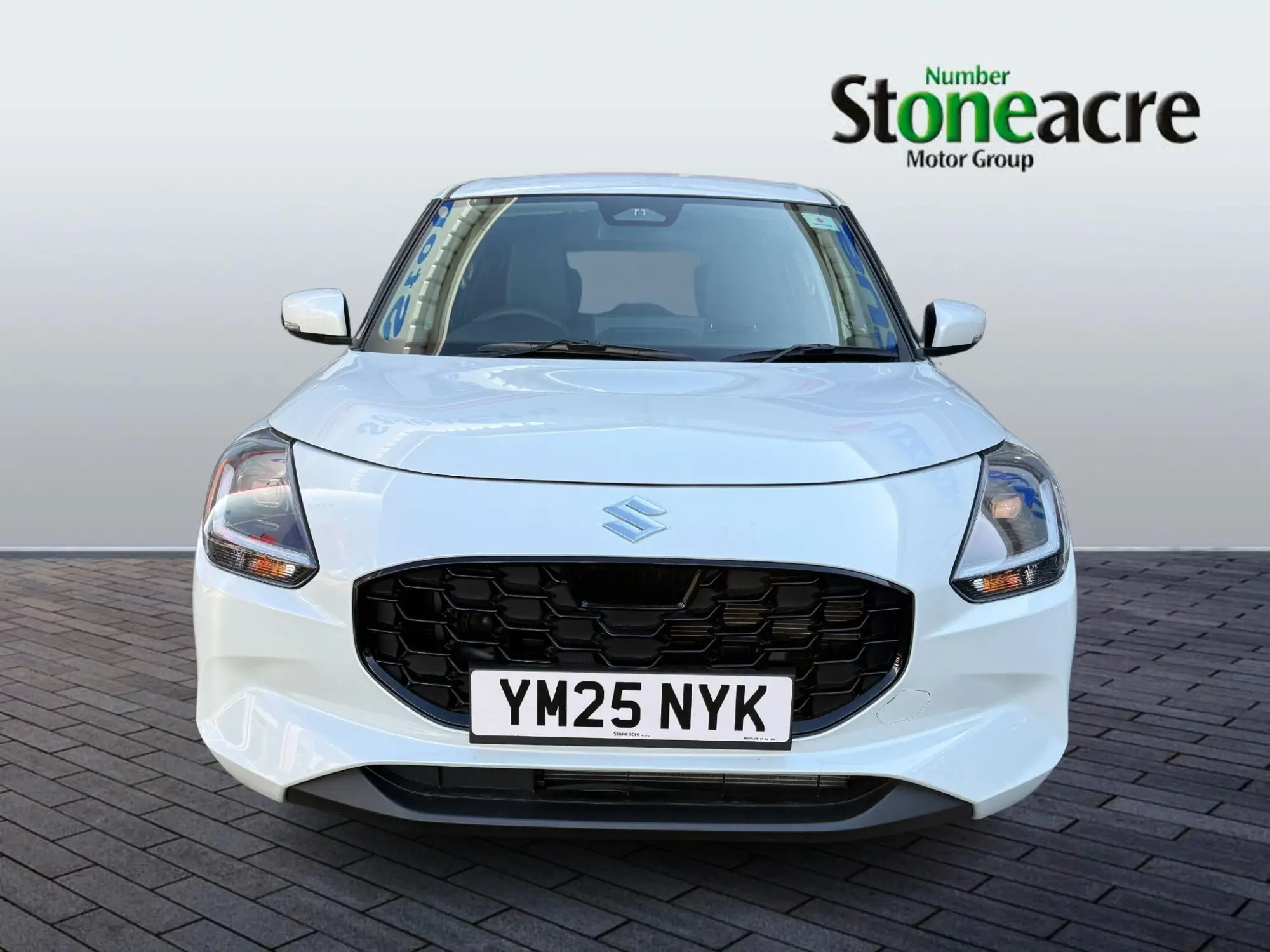 Suzuki Swift Image 2