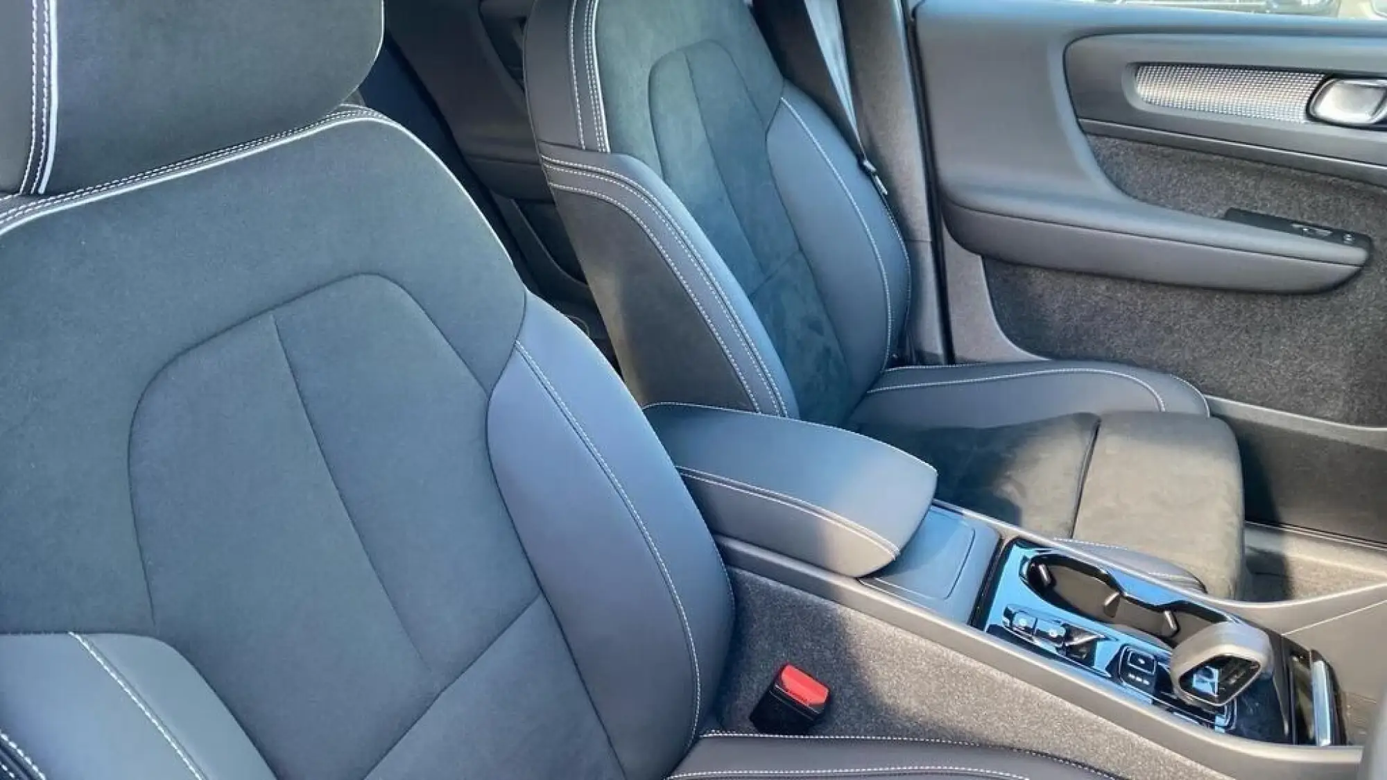 Volvo XC40 Image 8