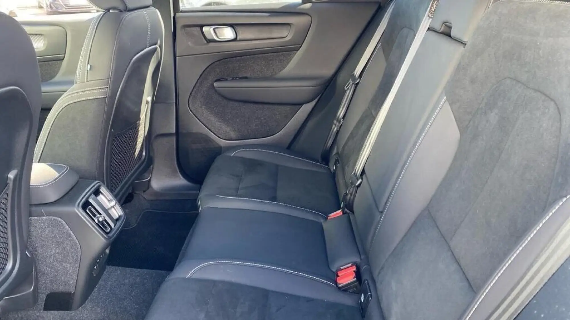 Volvo XC40 Image 9