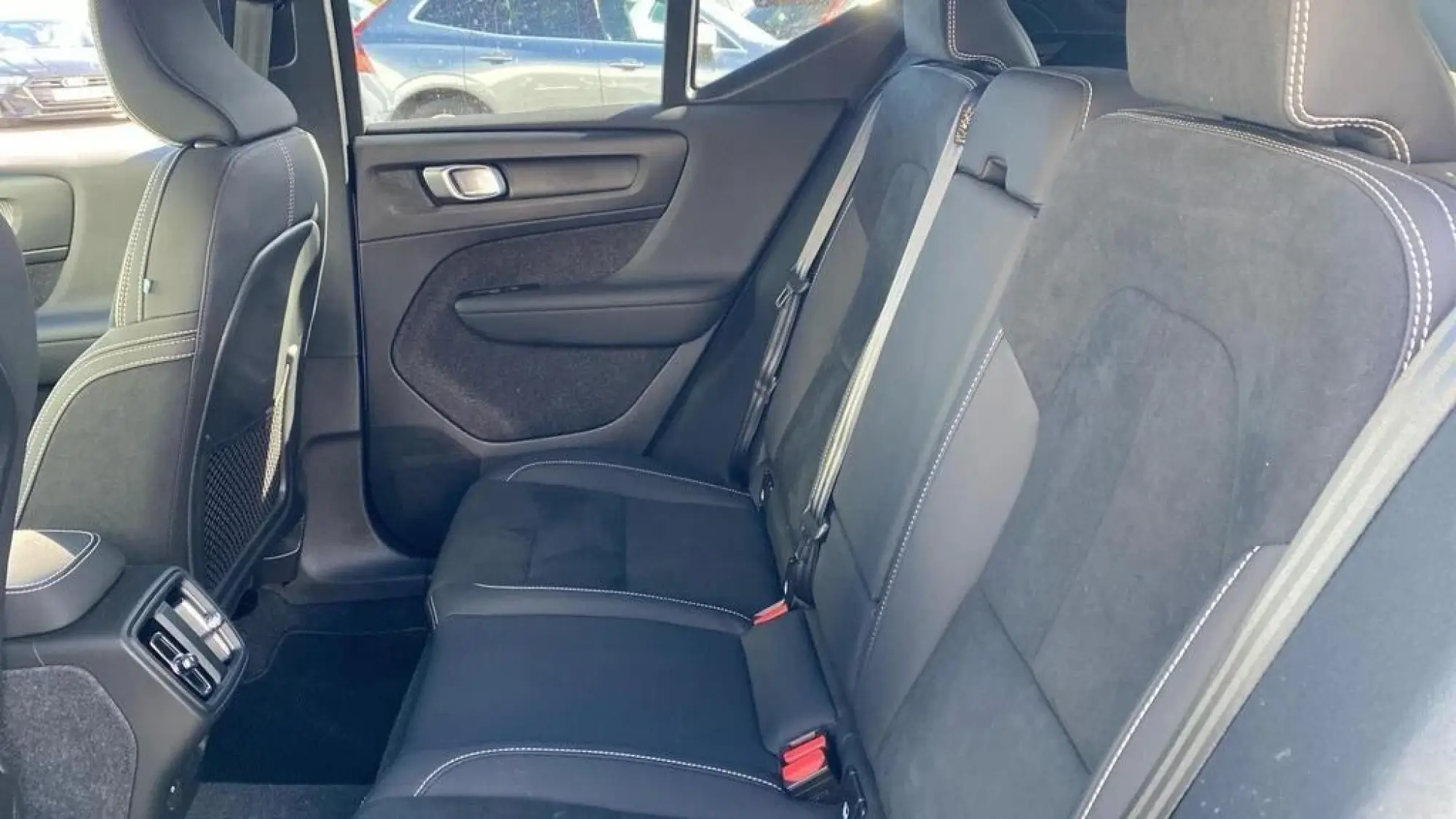 Volvo XC40 Image 10