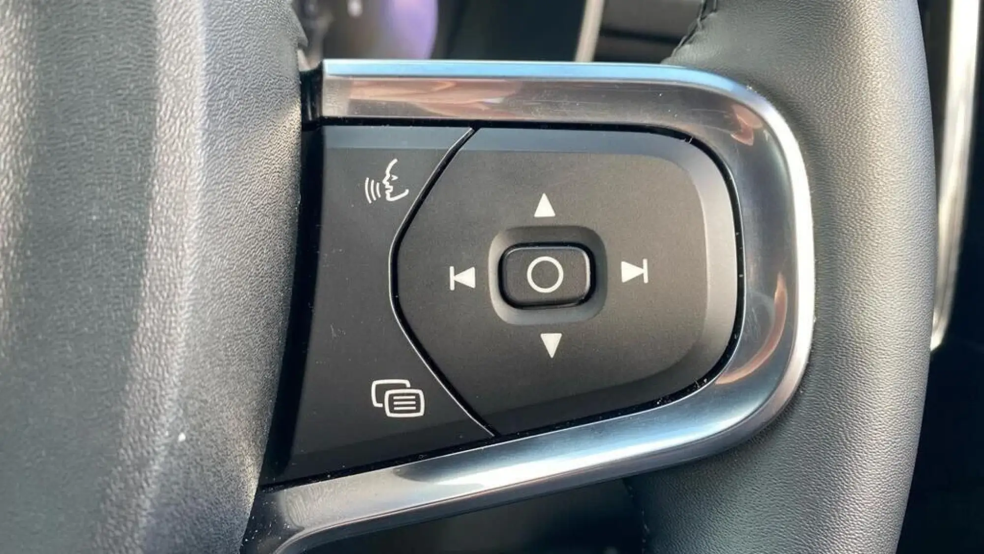 Volvo XC40 Image 16