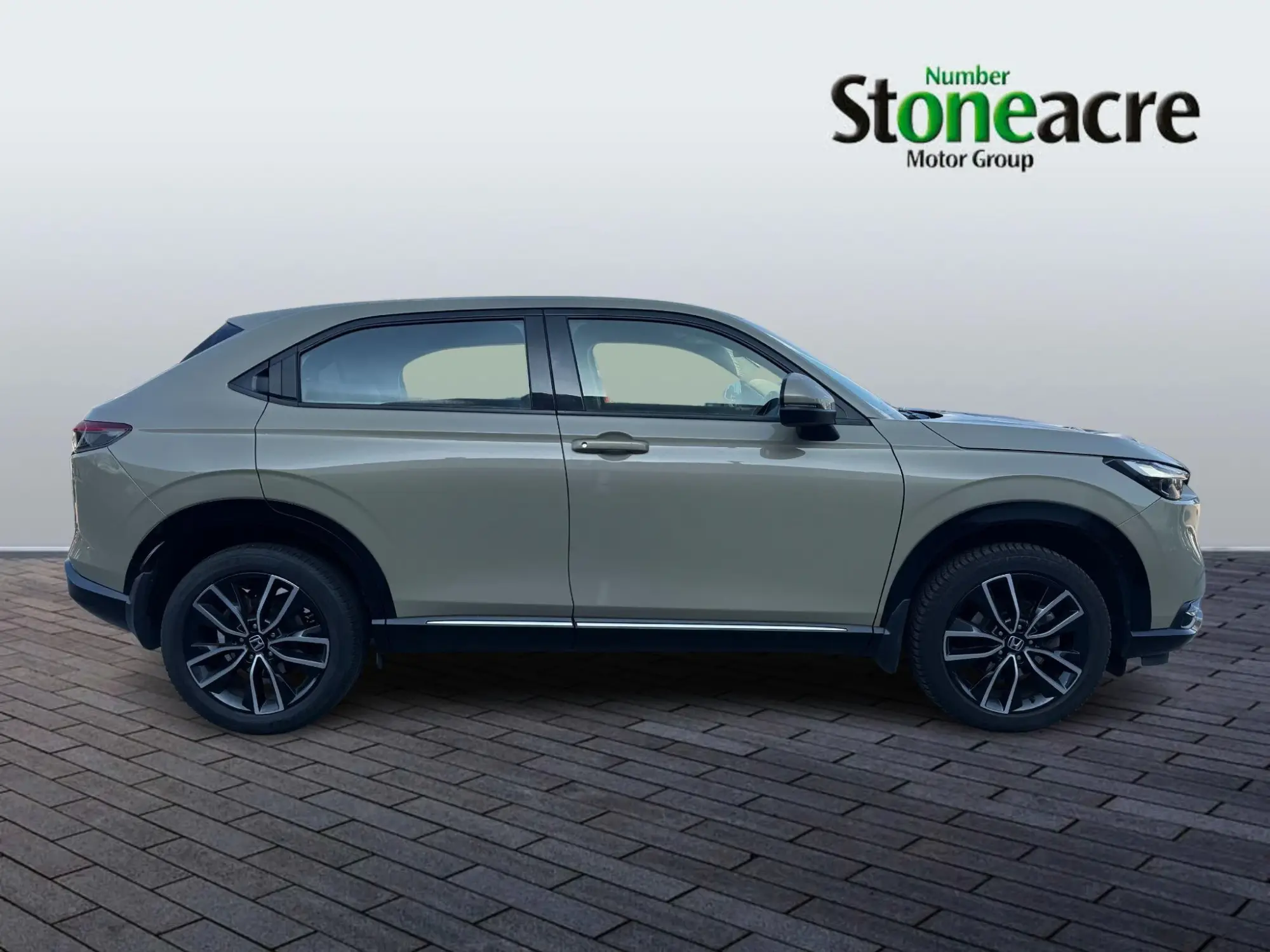 Honda HR-V Hybrid Image 2