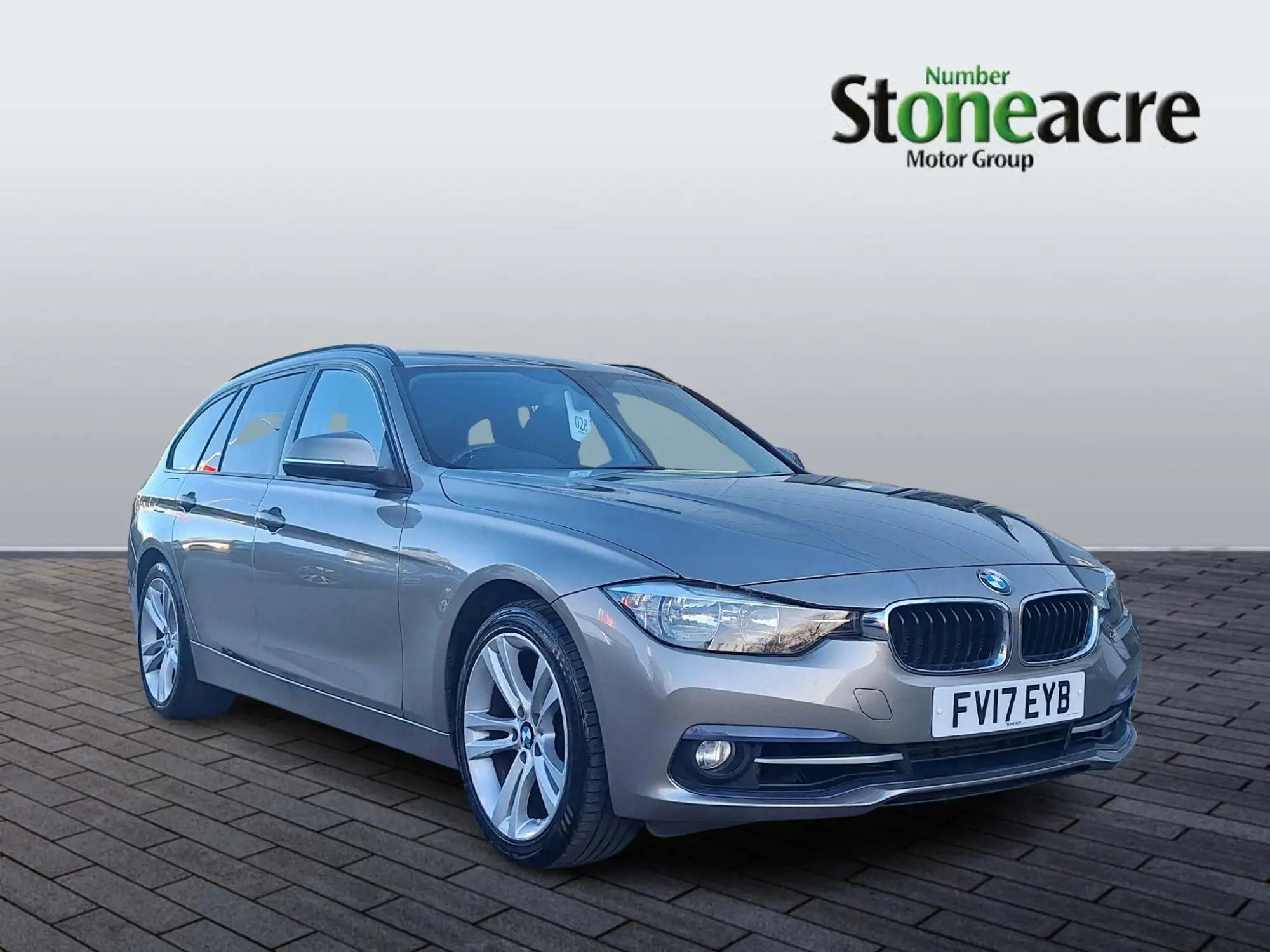 BMW 3 Series Touring 318i Sport Touring FV17EYB Image 1