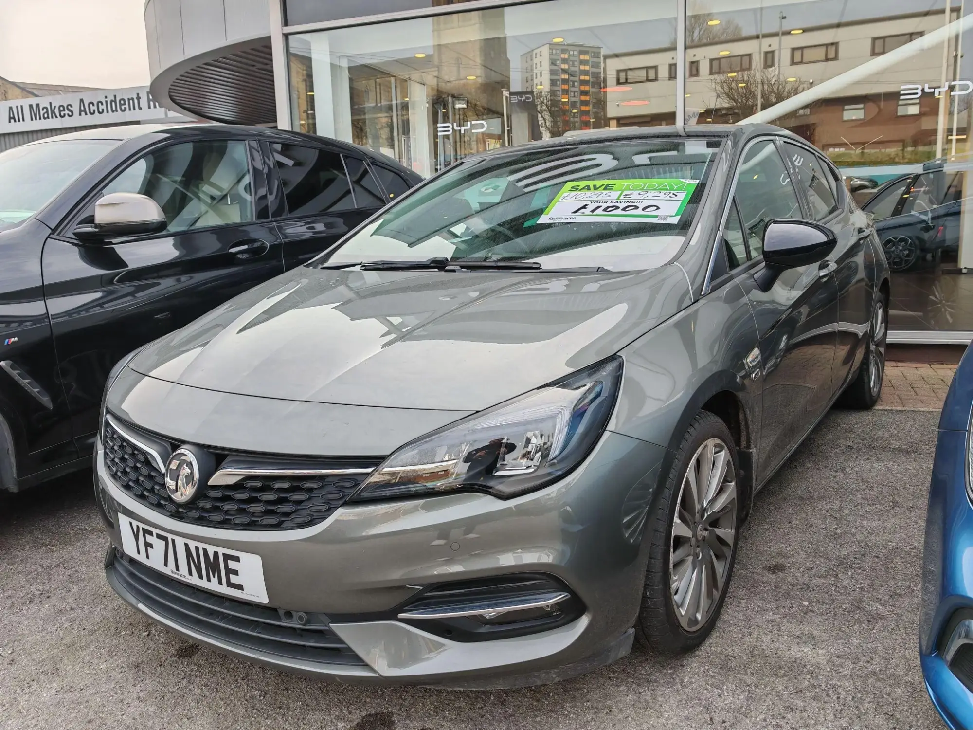 Vauxhall Astra 1.2 Turbo 145 Griffin Edition 5dr YF71NME Image 3
