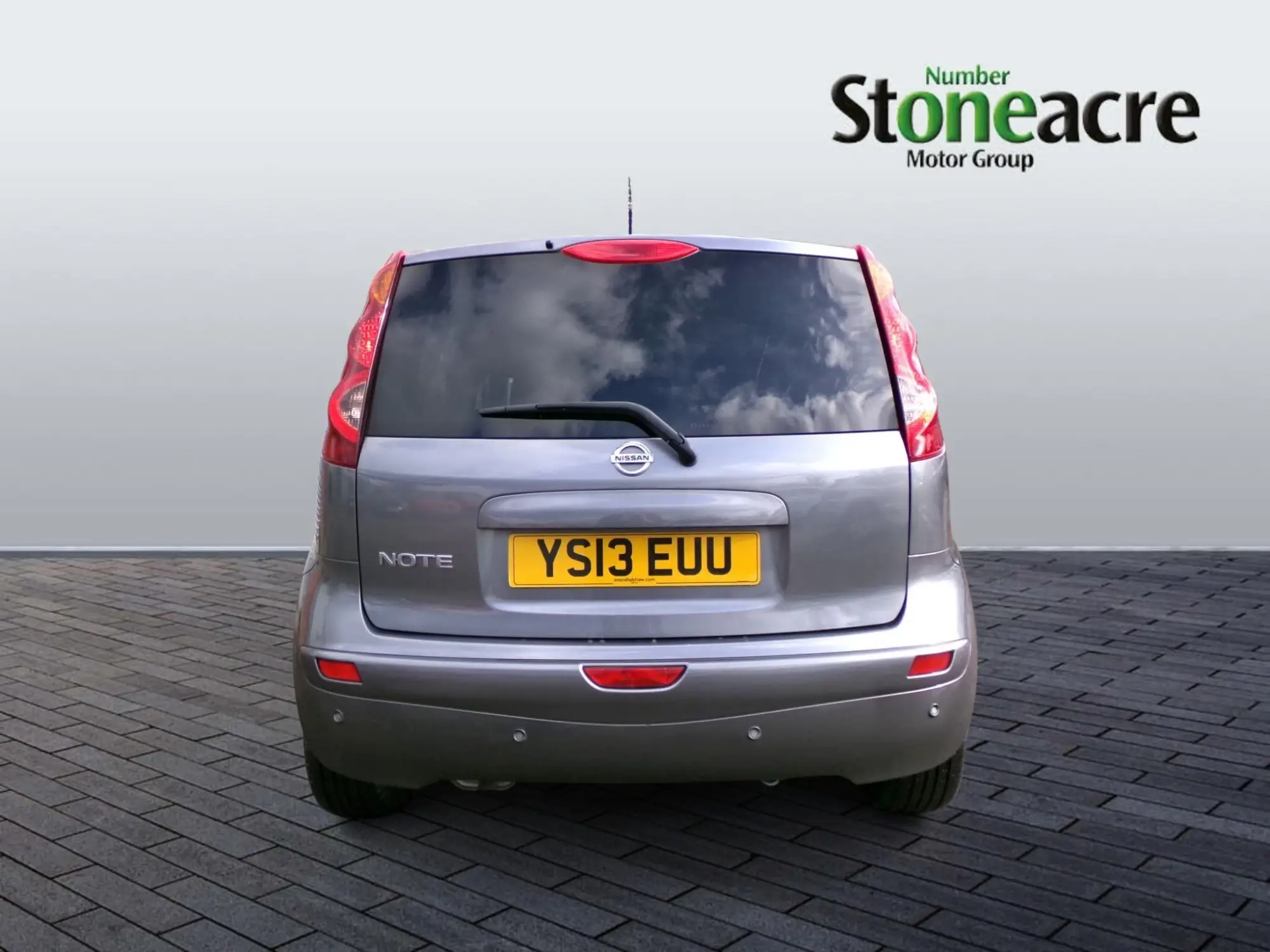 Nissan Note 1.6 16V n-tec+ Auto Euro 5 5dr YS13EUU Image 3