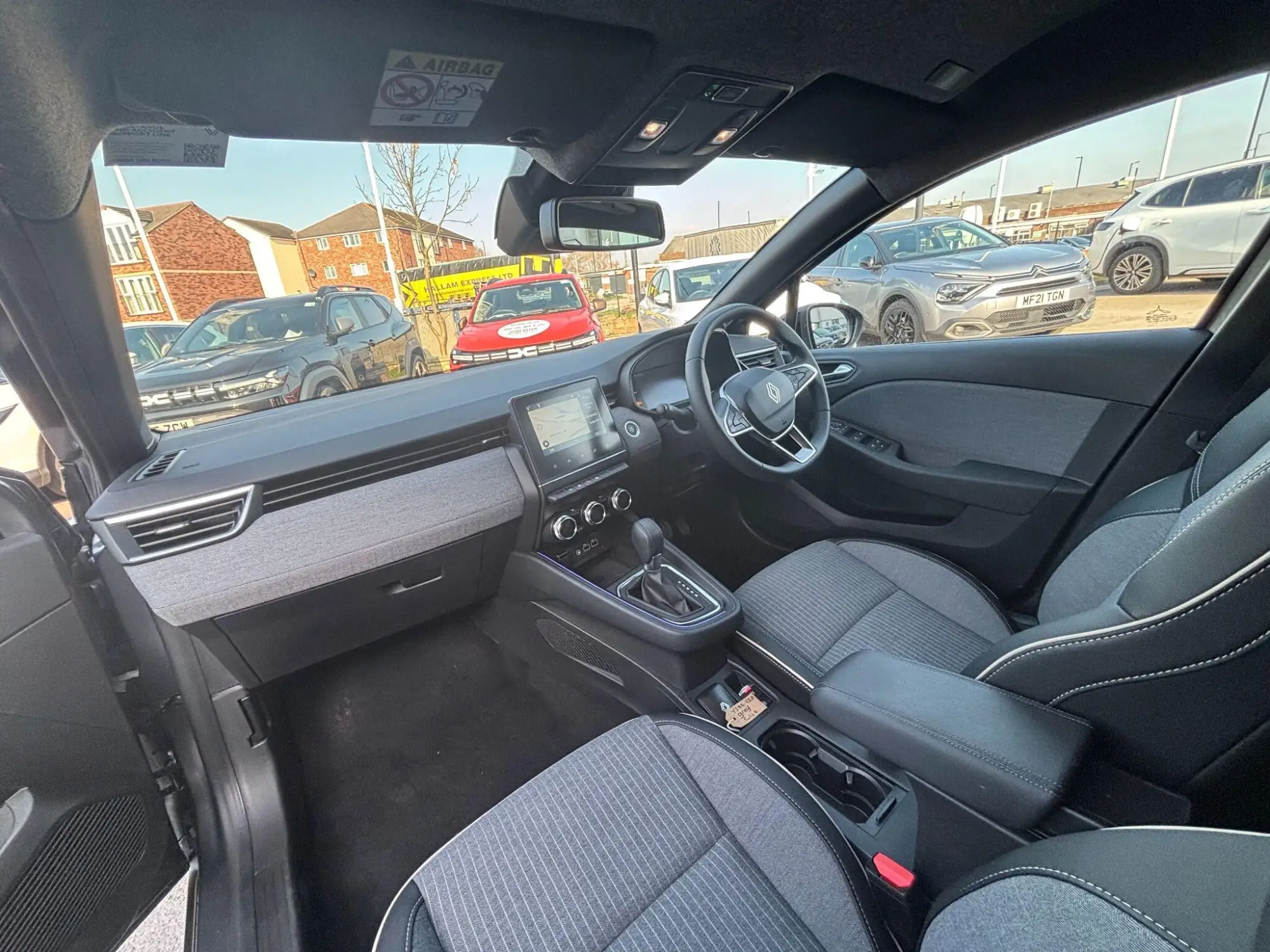 Renault Clio E-Tech Image 11