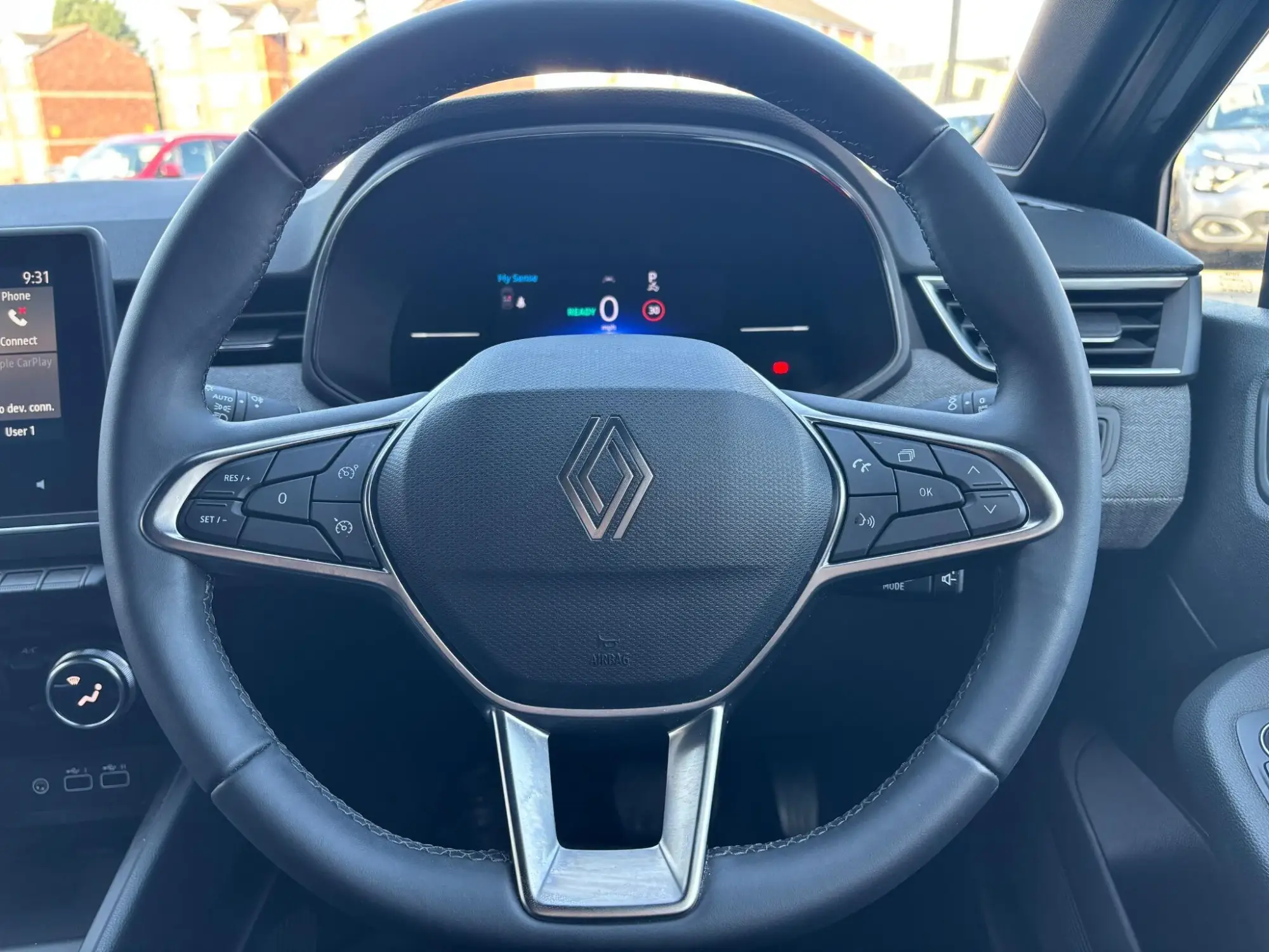 Renault Clio E-Tech Image 15