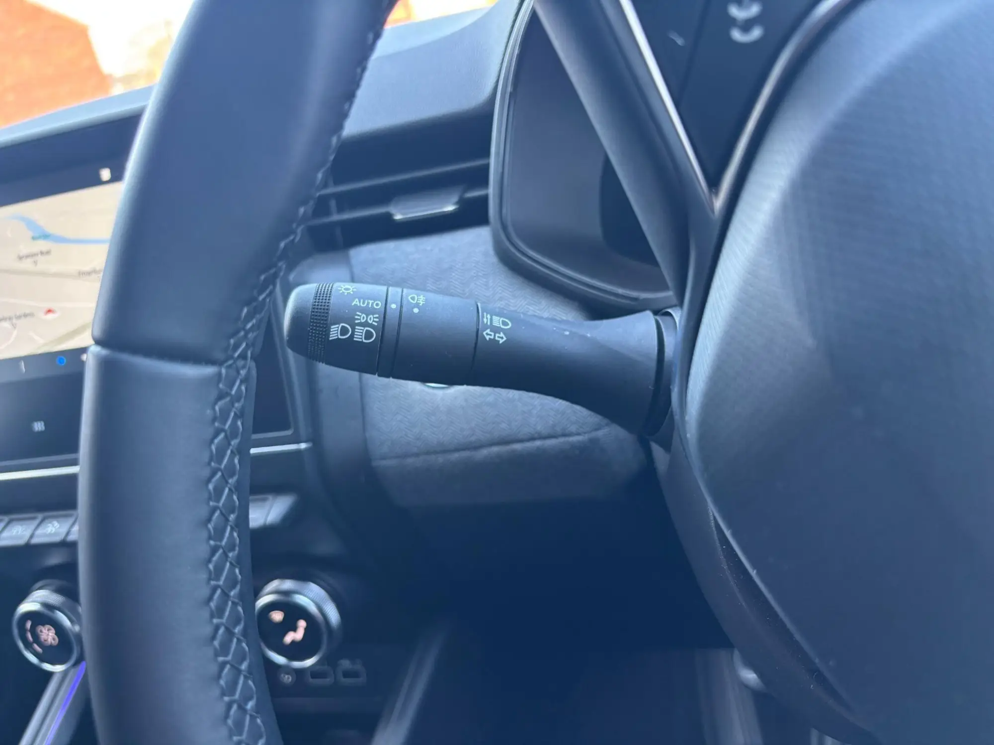 Renault Clio E-Tech Image 16