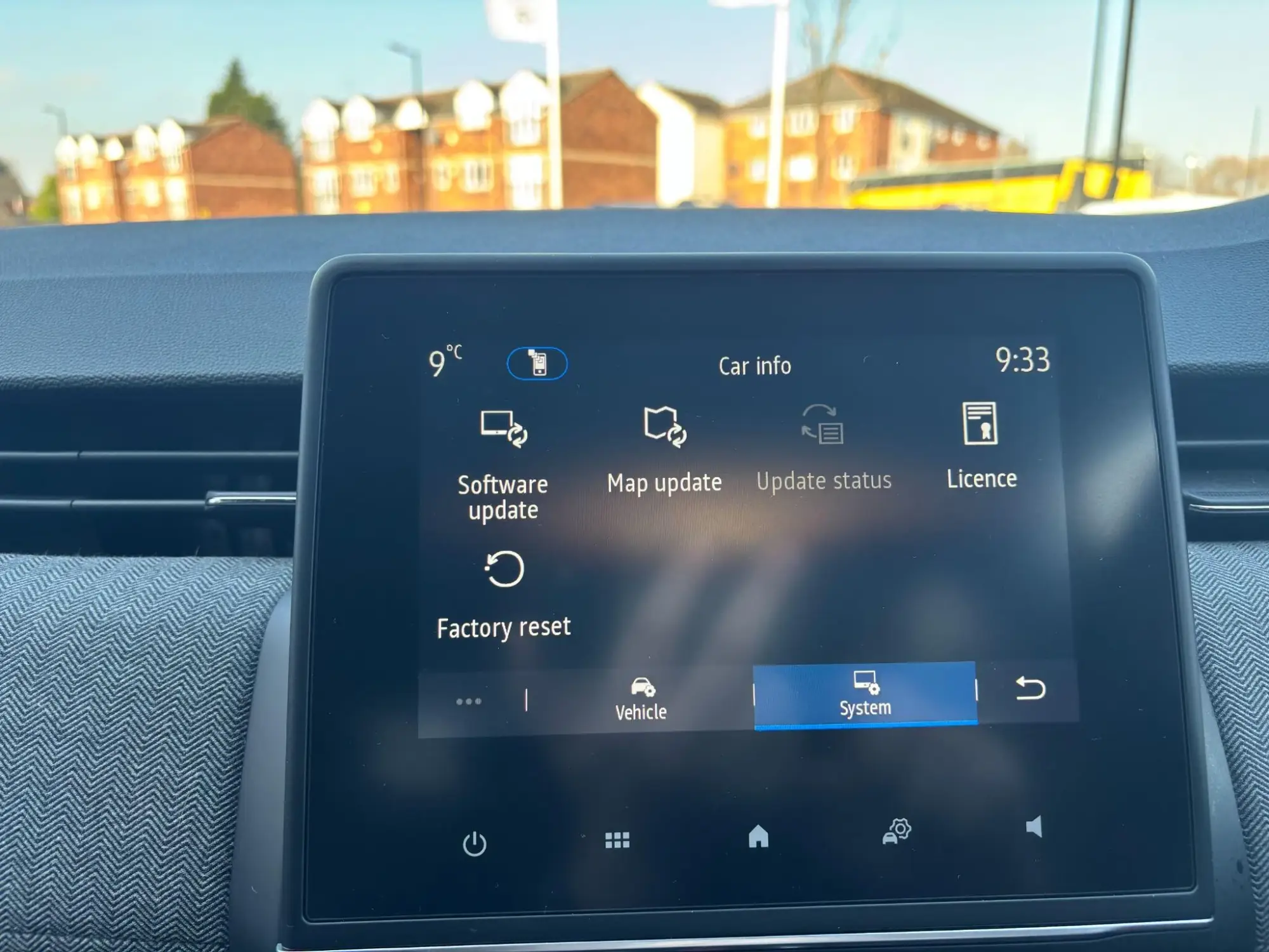Renault Clio E-Tech Image 33