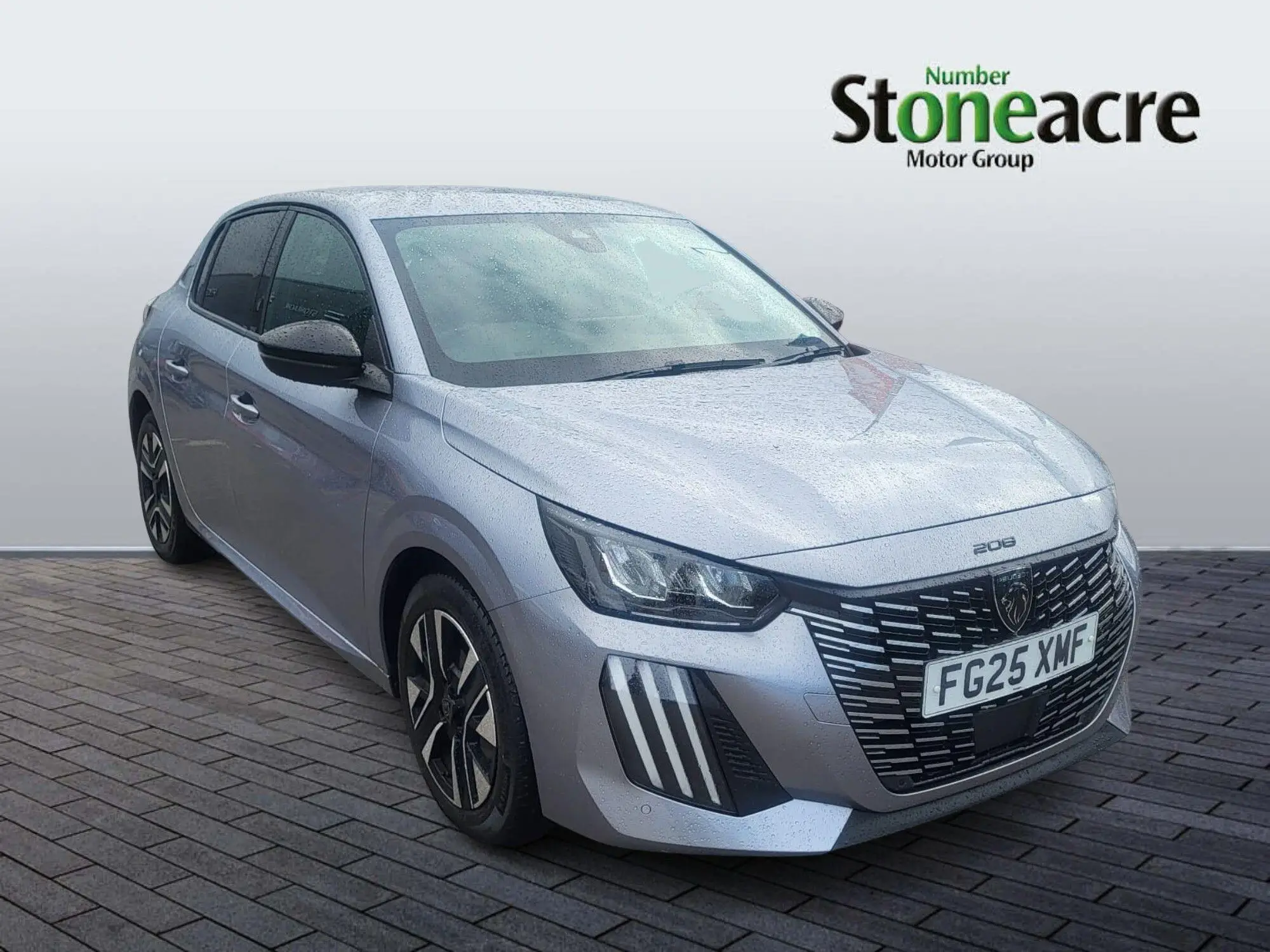 Peugeot 208 1.2 PureTech Allure Euro 6 (s/s) 5dr FG25XMF Image 1