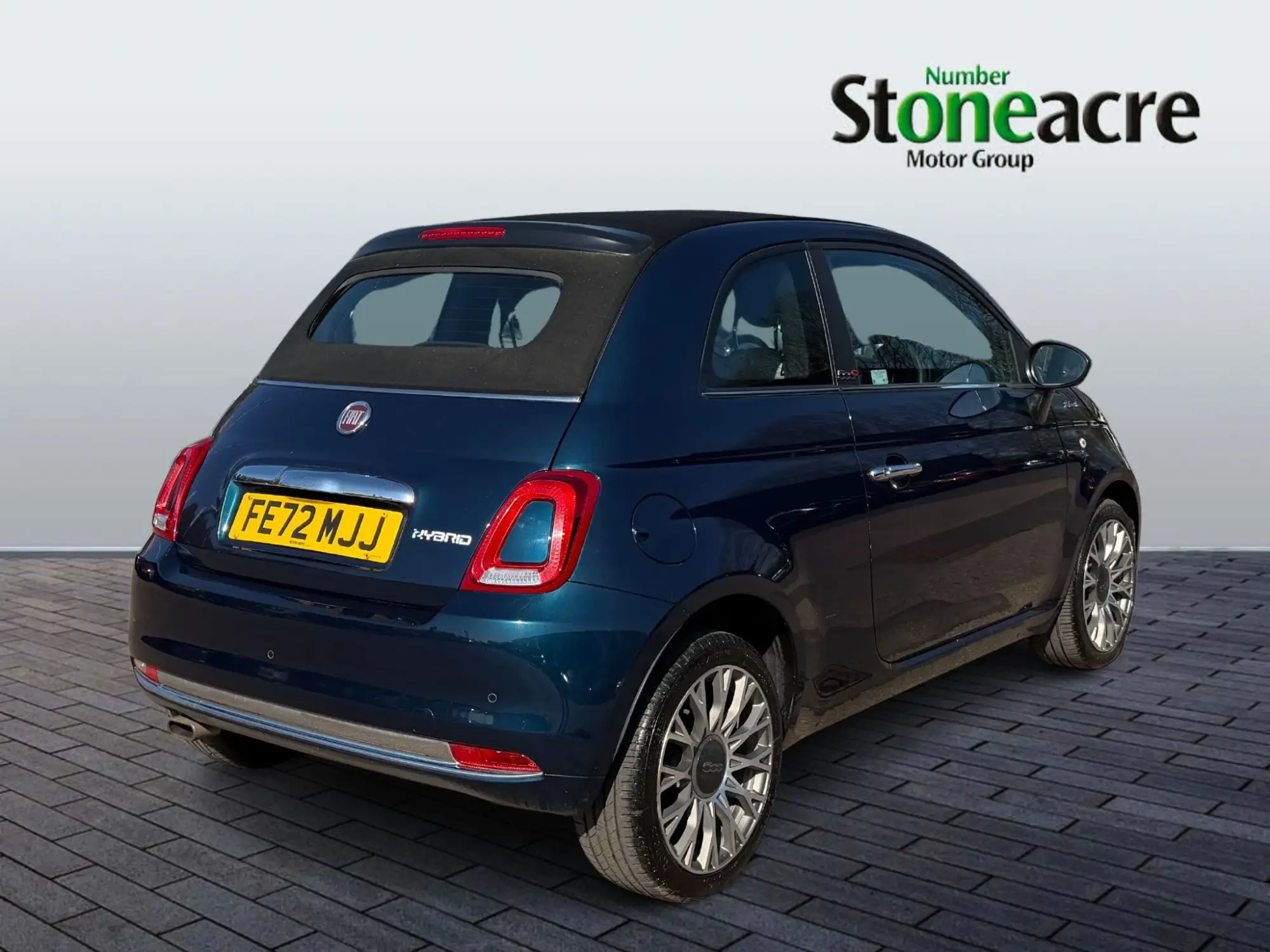 Fiat 500c 1.0 70hp Mild Hybrid Dolcevita Plus Convertible FE72MJJ Image 3