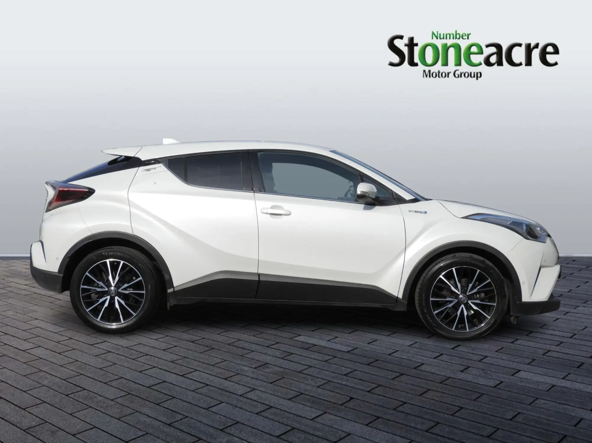 Toyota C-HR Self-Charging Hybrid 1.8 VVT-h Excel CVT Euro 6 (s/s) 5dr DV68XLX Image 2