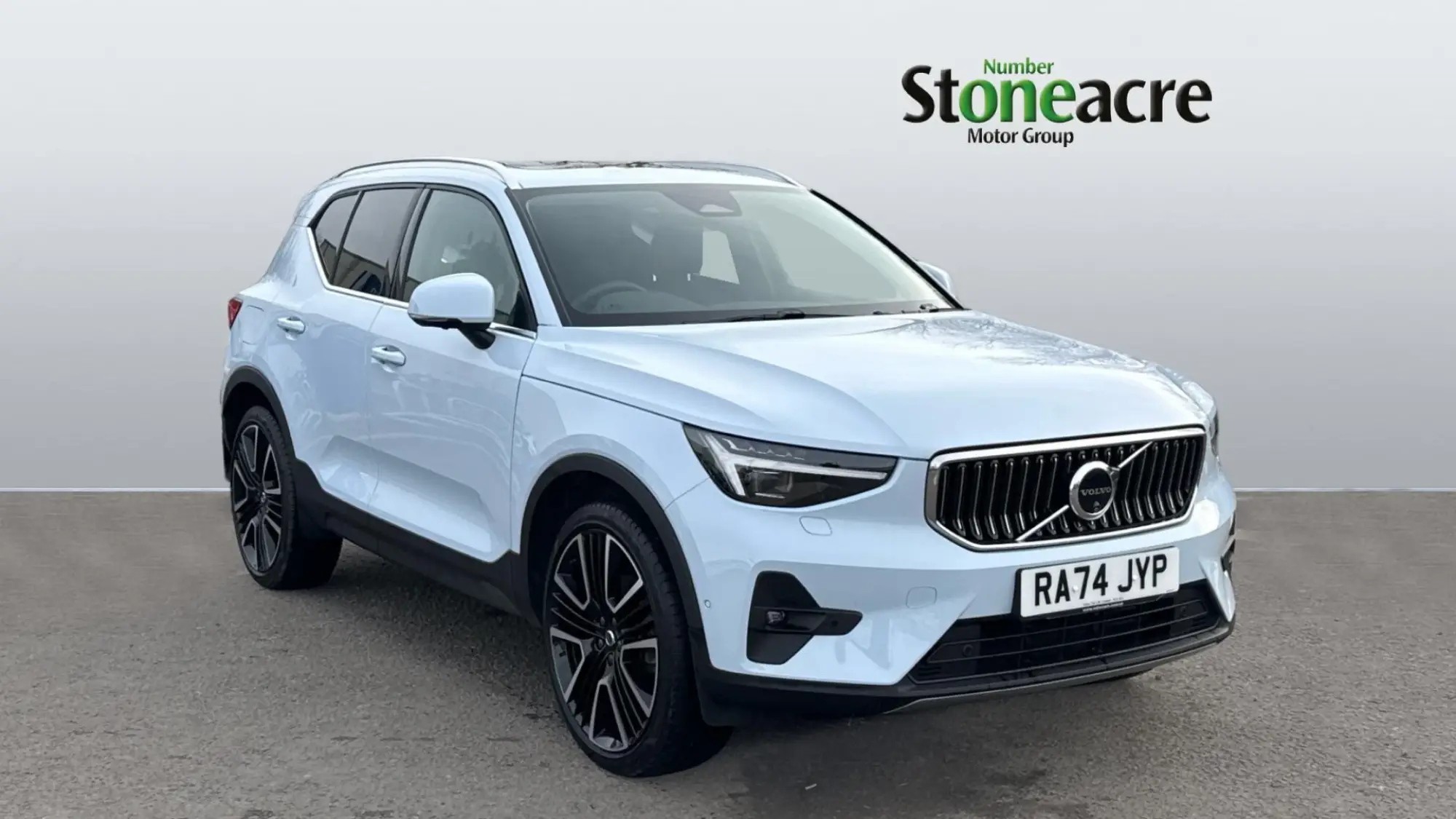 Volvo XC40 Image 1 Volvo XC40 Image 1