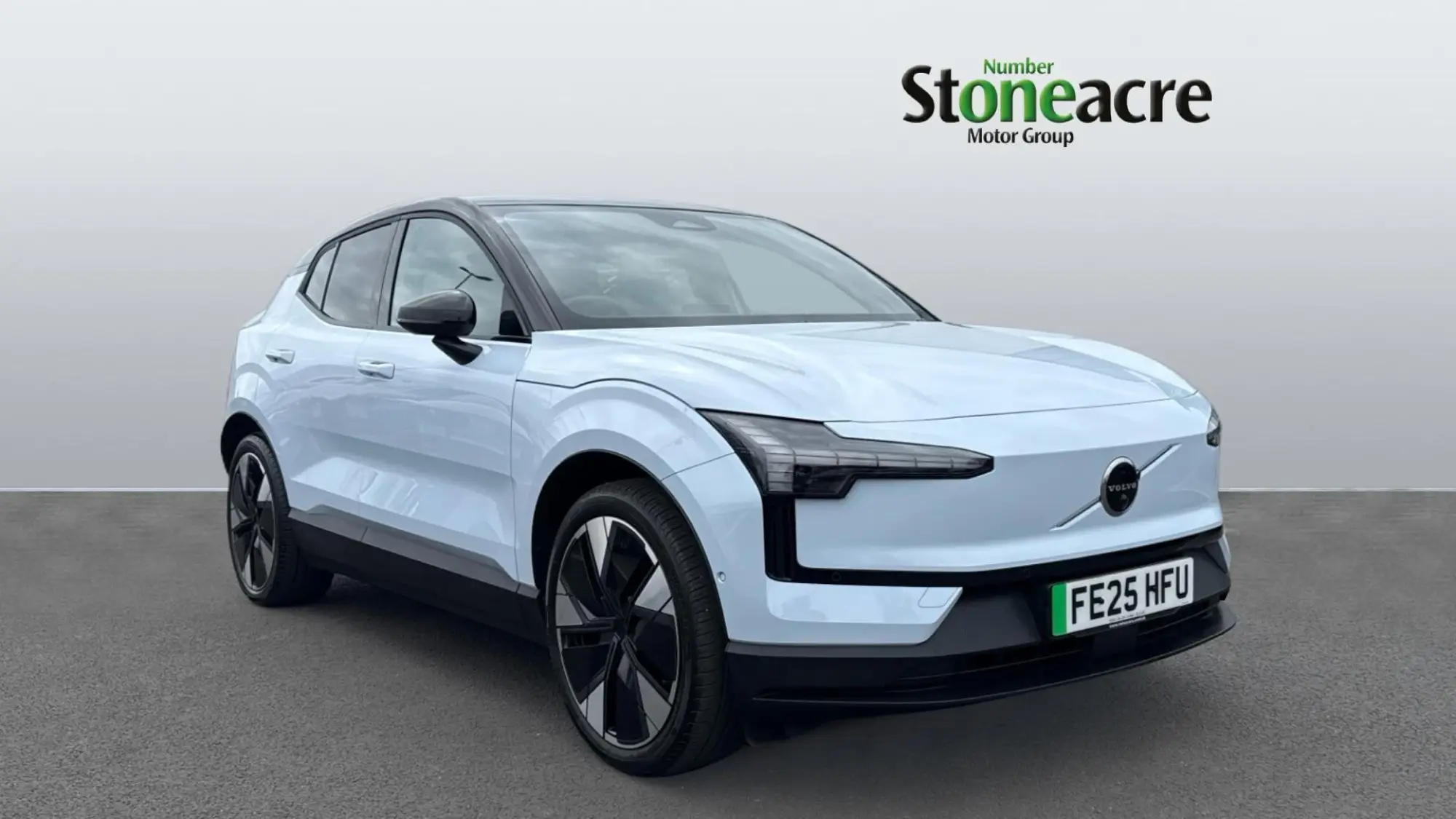 Volvo EX30 315kW Twin Motor Performance Ultra 69kWh 5dr Auto FE25HFU Image 1