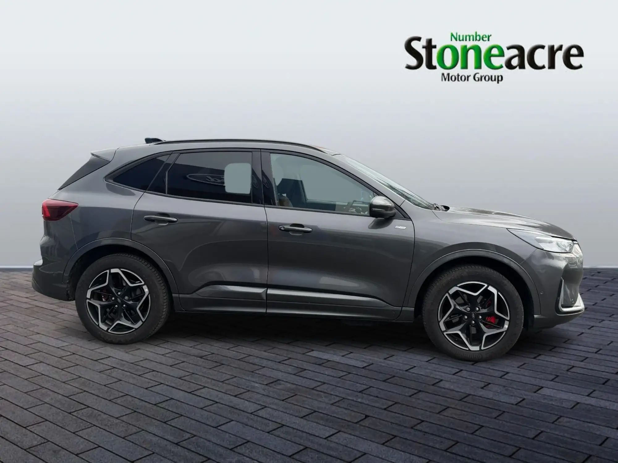 Ford Kuga Plug-in Hybrid Image 2