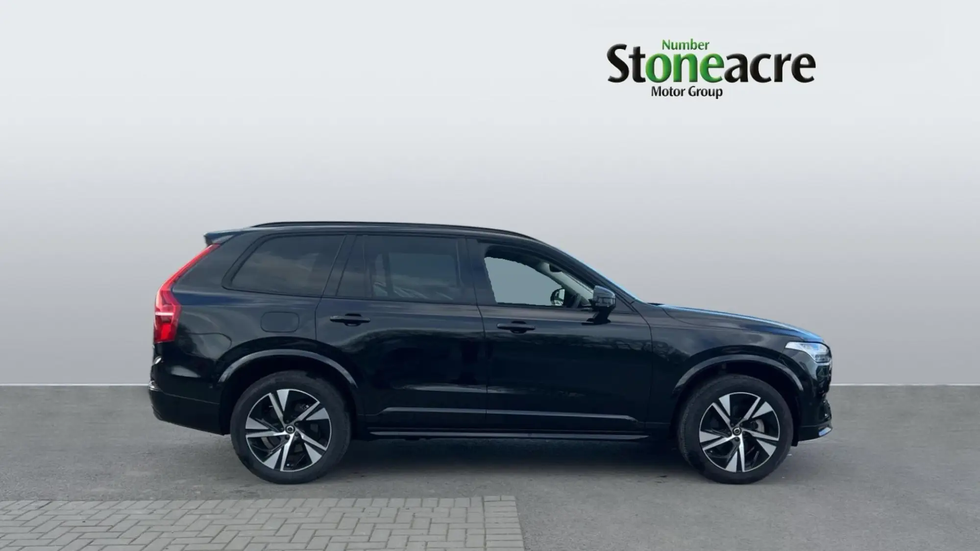 Volvo XC90 Plus (Dark) B5 AWD mild hybrid NU24KHT Image 3