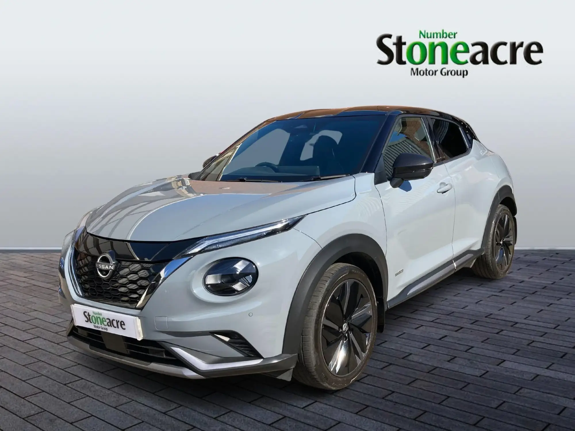 Nissan Juke 1.6 Tekna+ Auto Euro 6 5dr YY24OJJ Image 3
