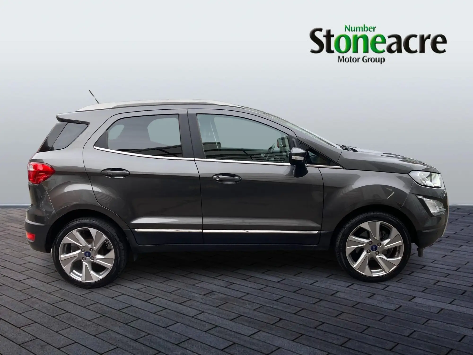 Ford EcoSport 1.0 EcoBoost 125 Titanium 5dr YA68XUH Image 3