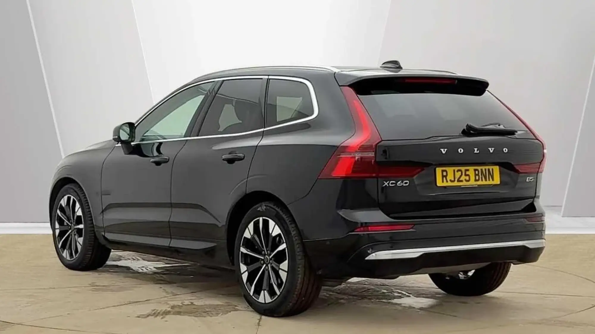Volvo XC60 Image 3