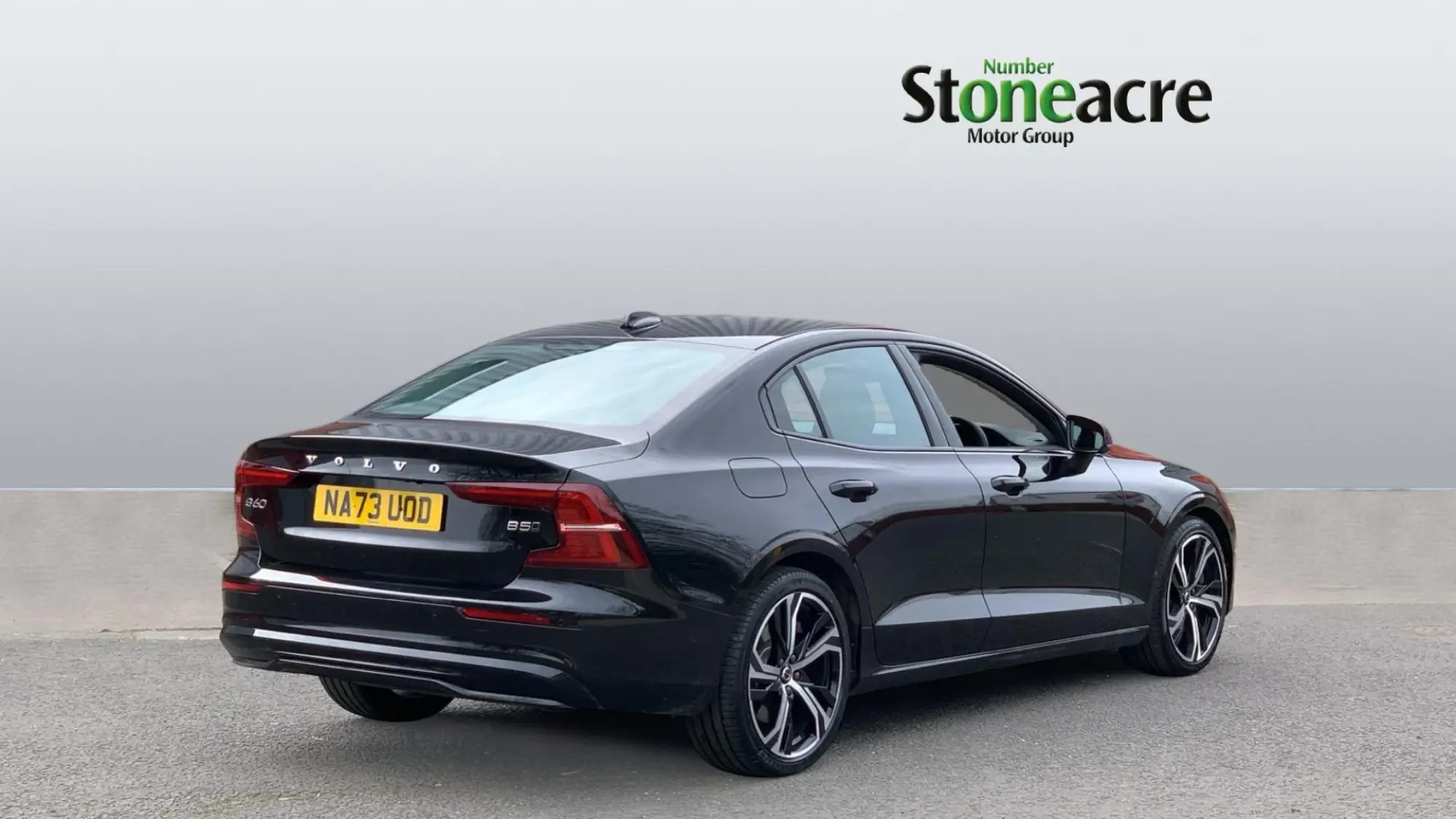 Volvo S60 2.0 B5P Plus Dark 4dr AWD Auto NA73UOD Image 2