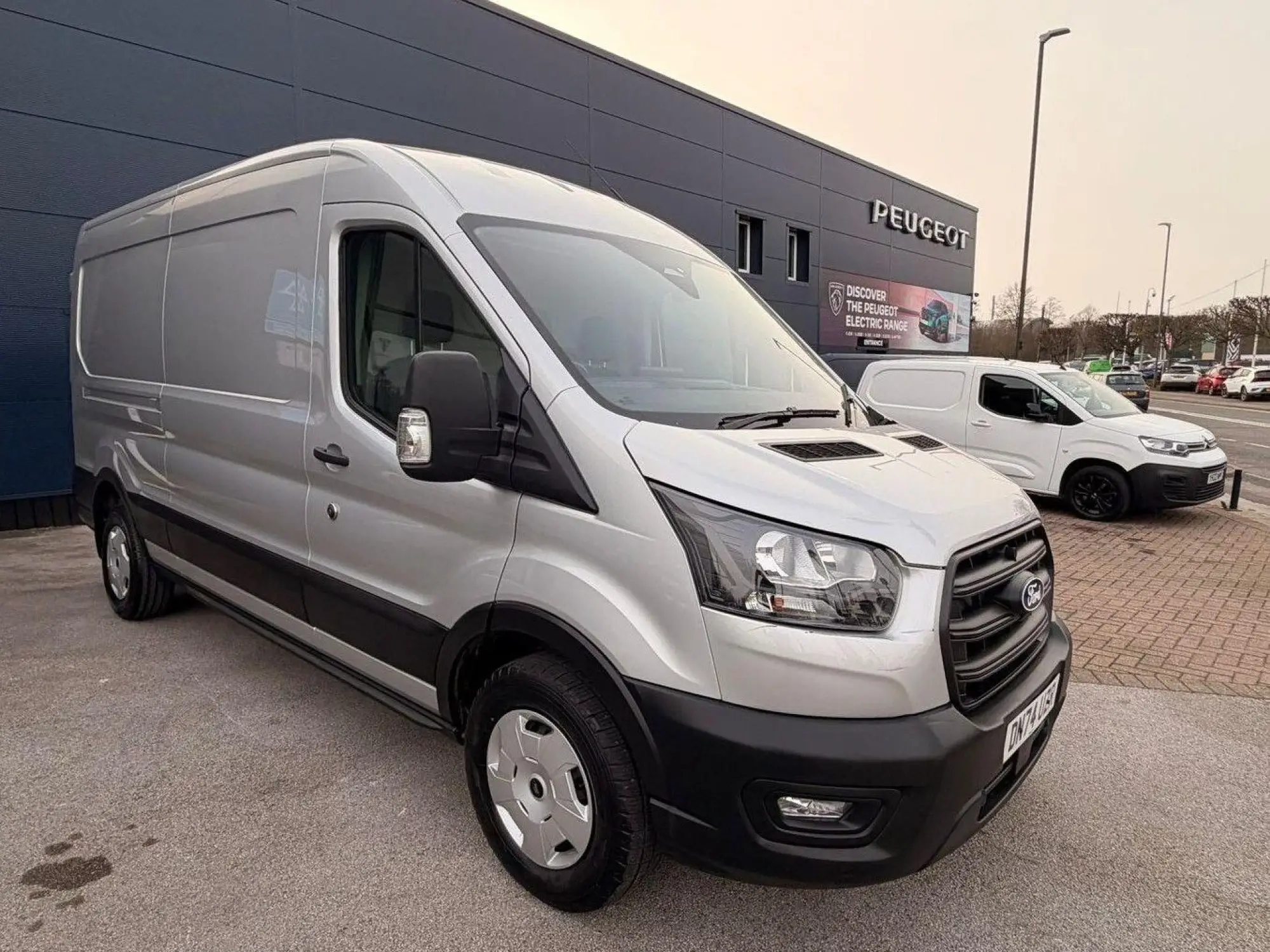 Ford Transit Image 1 Ford Transit Image 1