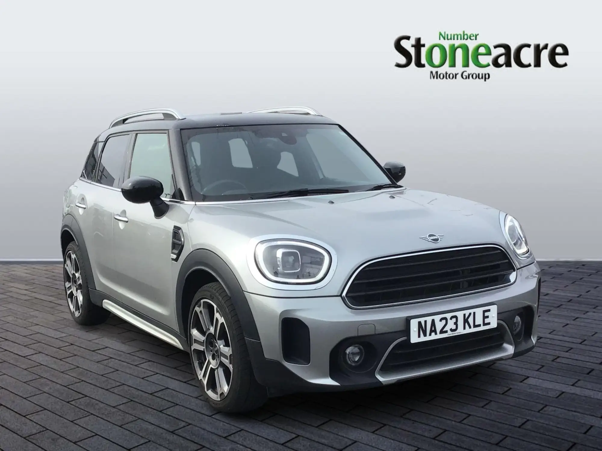 MINI Countryman 1.5 Cooper Exclusive Steptronic Euro 6 (s/s) 5dr NA23KLE Image 1