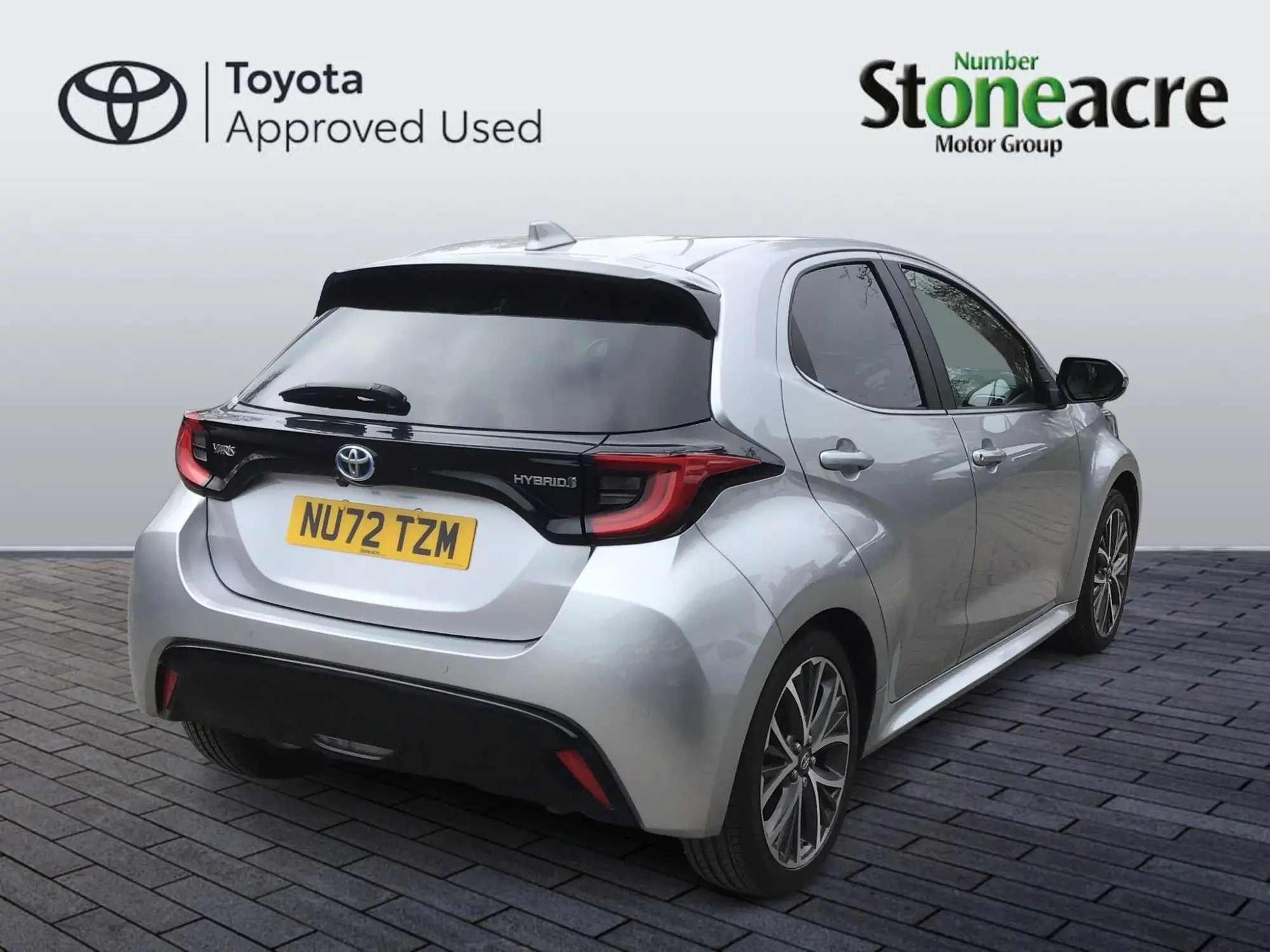 Toyota Yaris 1.5 Hybrid Excel 5dr CVT NU72TZM Image 2