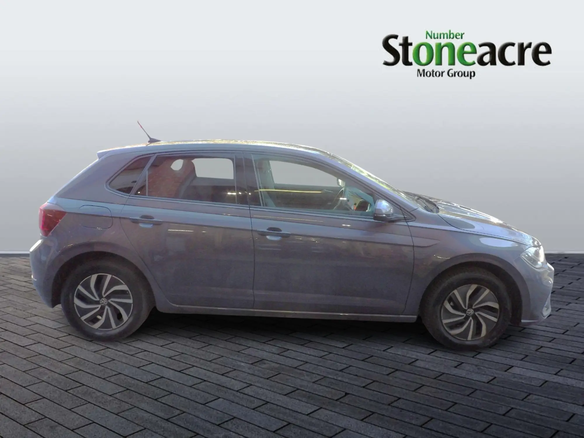 Volkswagen Polo 1.0 TSI Life Hatchback 5dr Petrol Manual Euro 6 (s/s) (95 ps) BJ22OAC Image 2